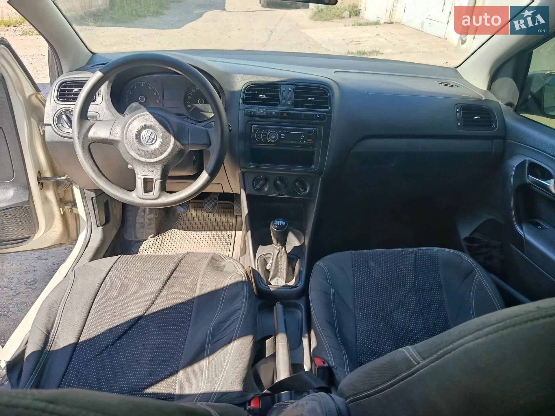 Volkswagen Polo 2012 VIN XW8ZZZ61ZDG010304 фото оголошення 19 з 28