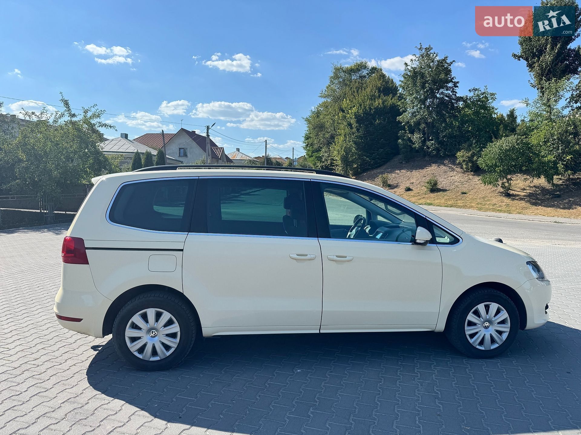 Volkswagen Sharan 2014 VIN WVWZZZ7NZEV034424 фото оголошення 8 з 21