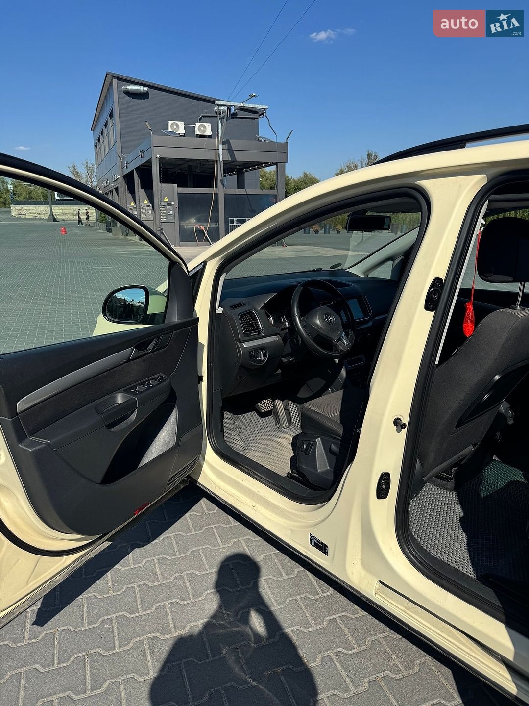 Volkswagen Sharan 2014 VIN WVWZZZ7NZEV034424 фото оголошення 10 з 21