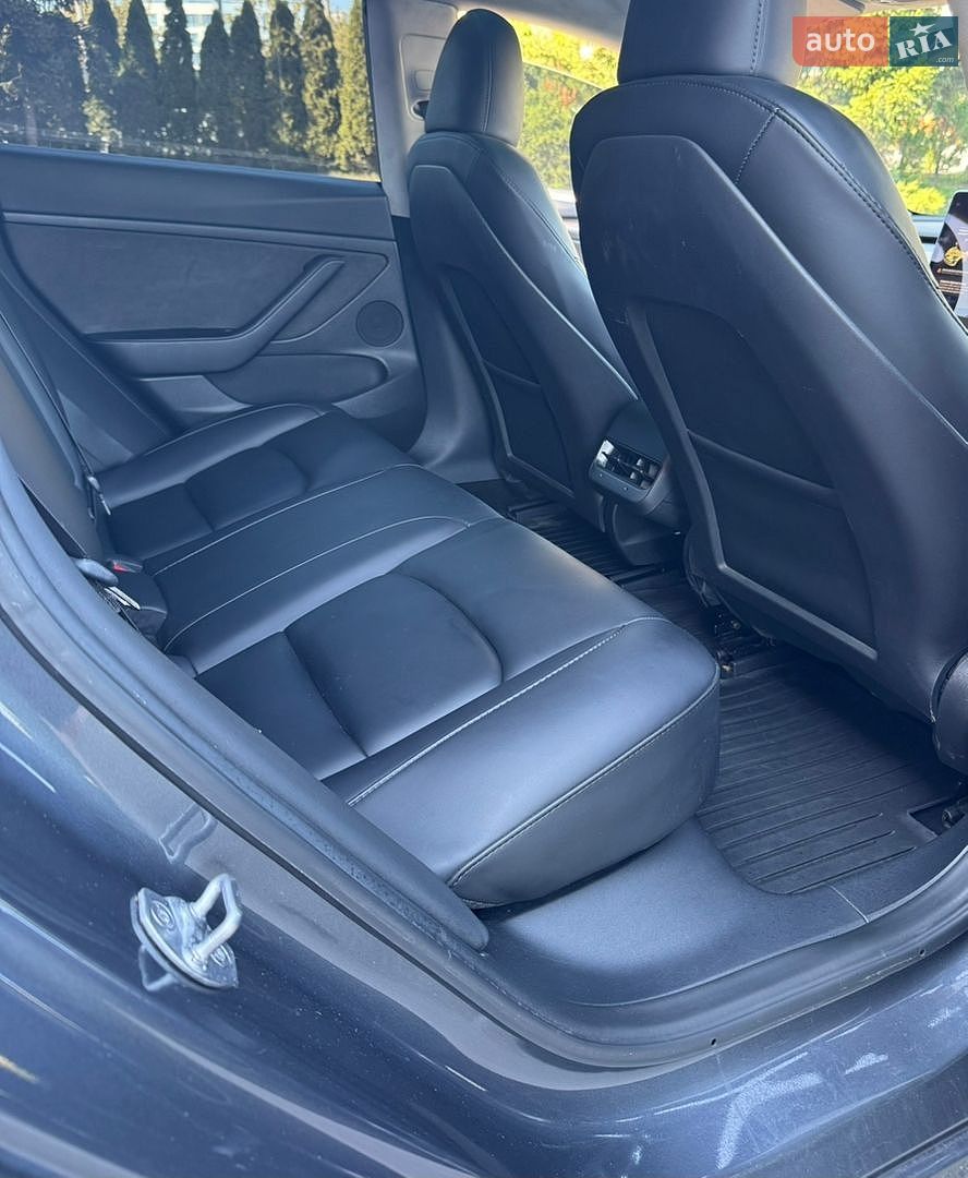 Tesla Model 3 2023 VIN 5YJ3E1EA2PF605347 фото оголошення 18 з 22