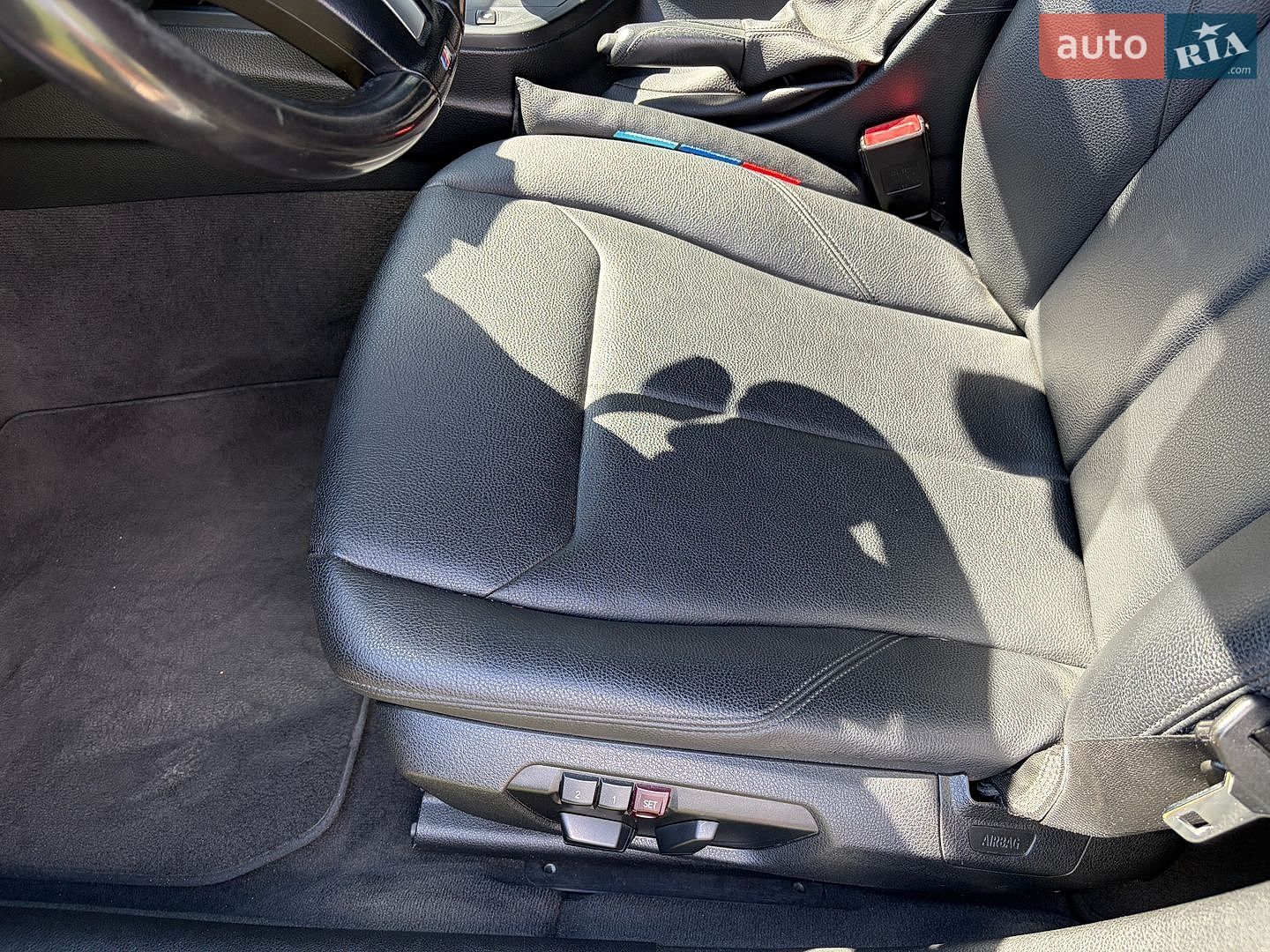 BMW 3 Series 2015 VIN WBA3B5C53FF963361 фото оголошення 10 з 19
