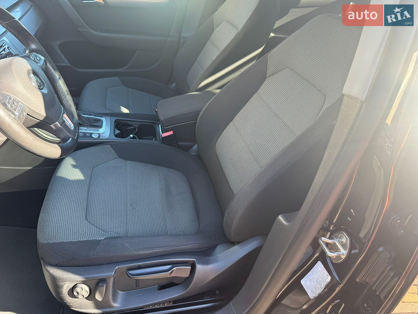 Volkswagen Passat 2013 VIN WVWZZZ3CZDE066332 фото оголошення 27 з 49