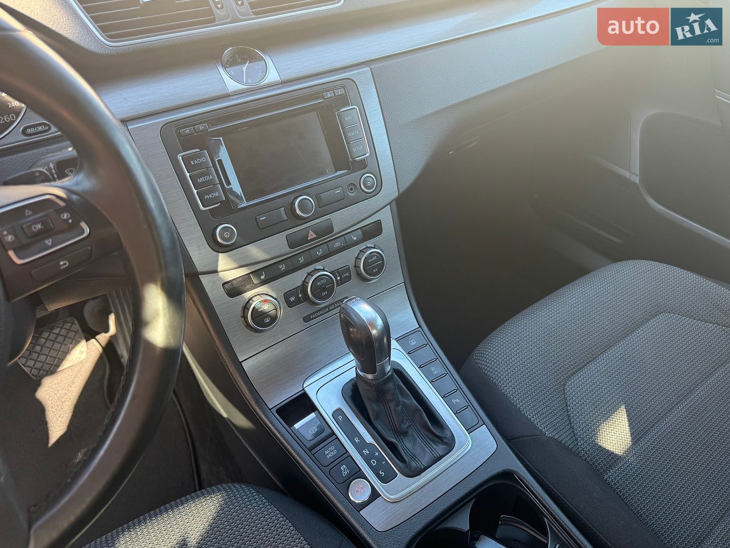 Volkswagen Passat 2013 VIN WVWZZZ3CZDE066332 фото оголошення 28 з 49