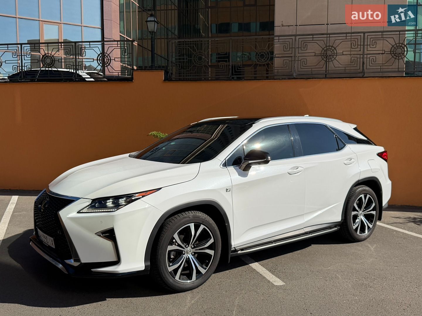 Lexus RX 2018 VIN 2T2BZMCA4KC176564 фото оголошення 4 з 24