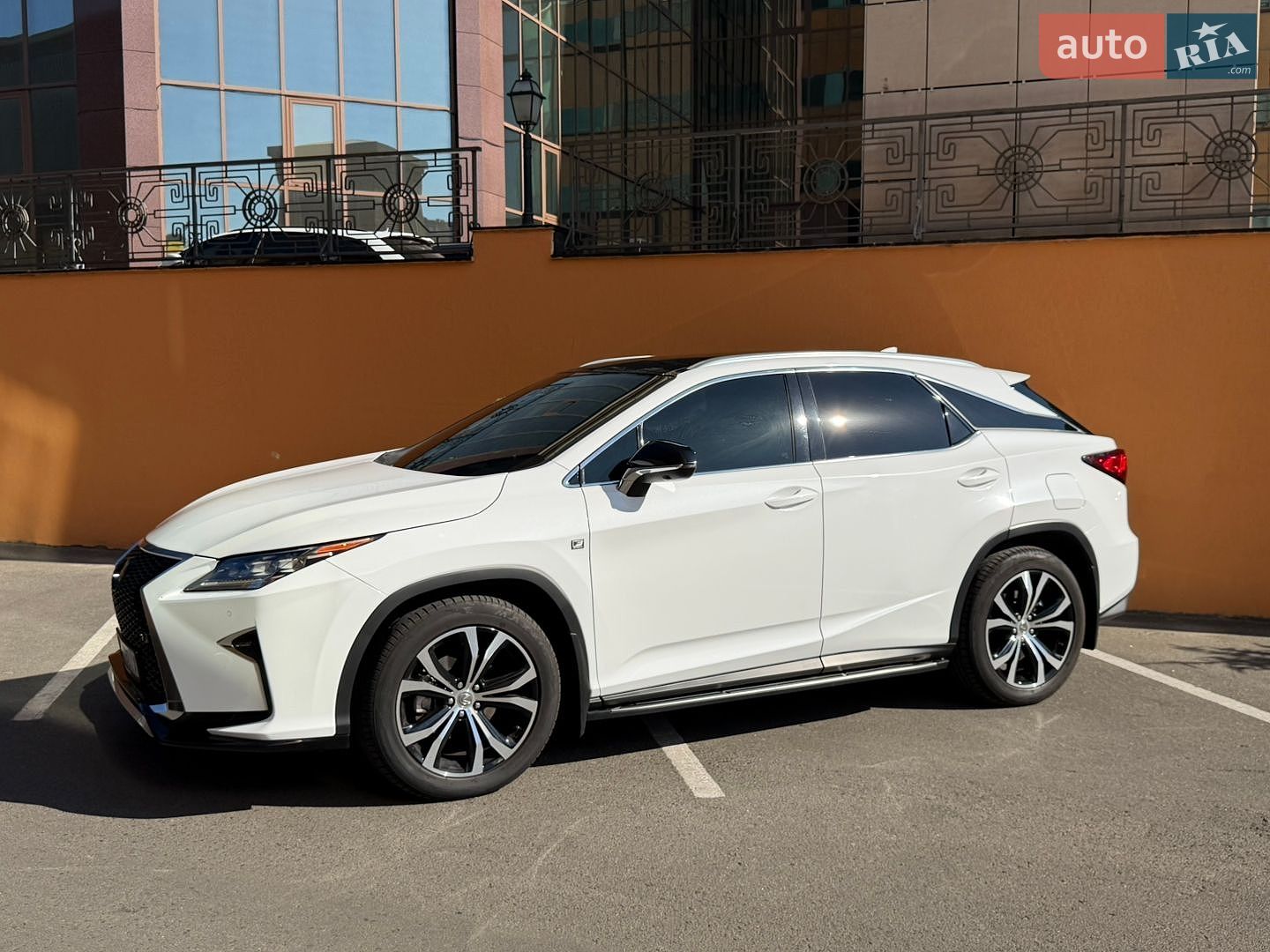 Lexus RX 2018 VIN 2T2BZMCA4KC176564 фото оголошення 6 з 24