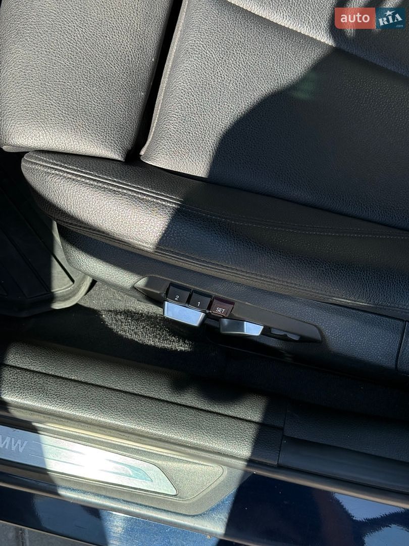 BMW 3 Series 2016 VIN WBA8E3G5XGNU03808 фото оголошення 11 з 12