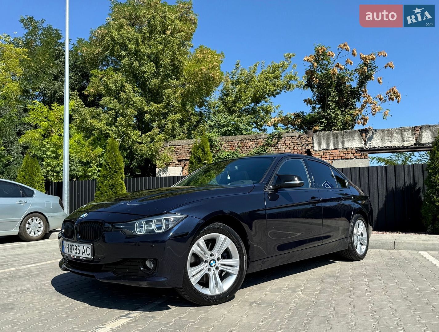 BMW 3 Series 2016 VIN WBA8E3G5XGNU03808 фото оголошення 4 з 12