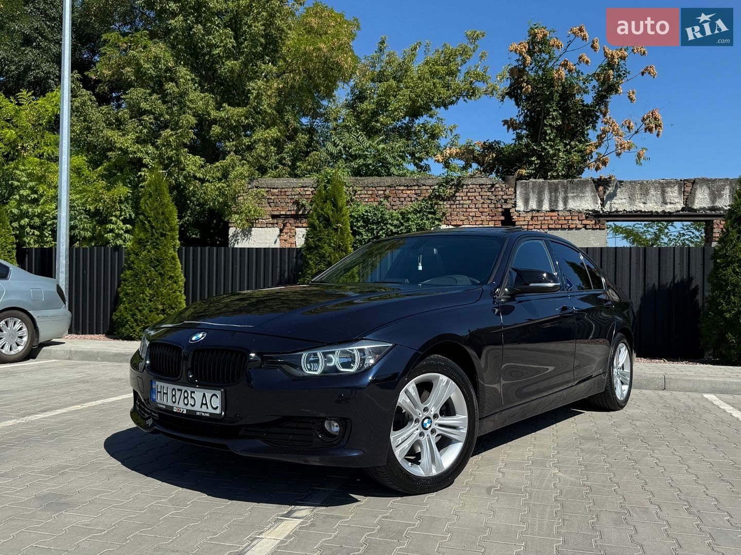 BMW 3 Series 2016 VIN WBA8E3G5XGNU03808 фото оголошення 3 з 12