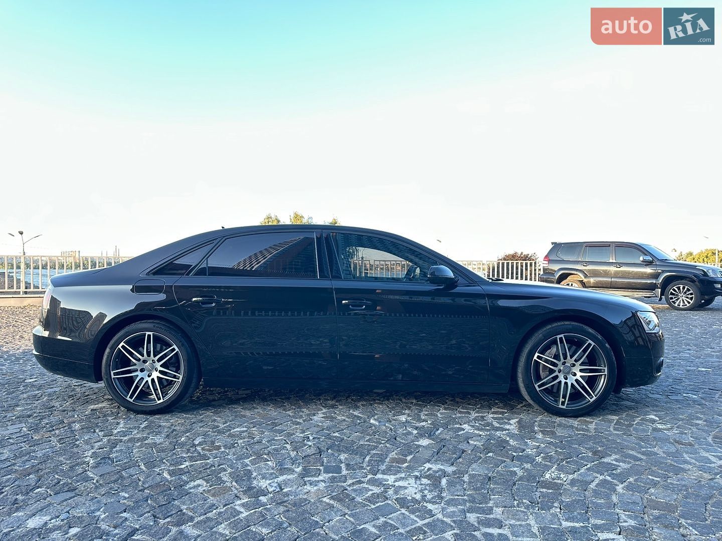 Audi A8 2013 VIN WAUZZZ4H8DN036901 фото оголошення 9 з 34