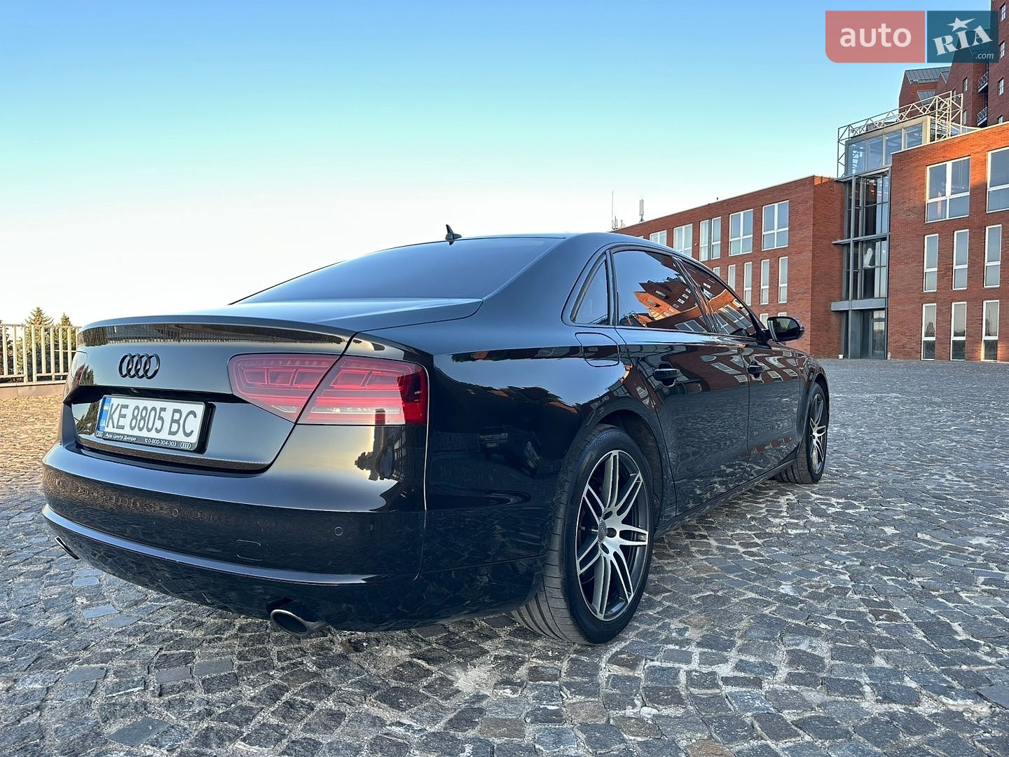 Audi A8 2013 VIN WAUZZZ4H8DN036901 фото оголошення 10 з 34