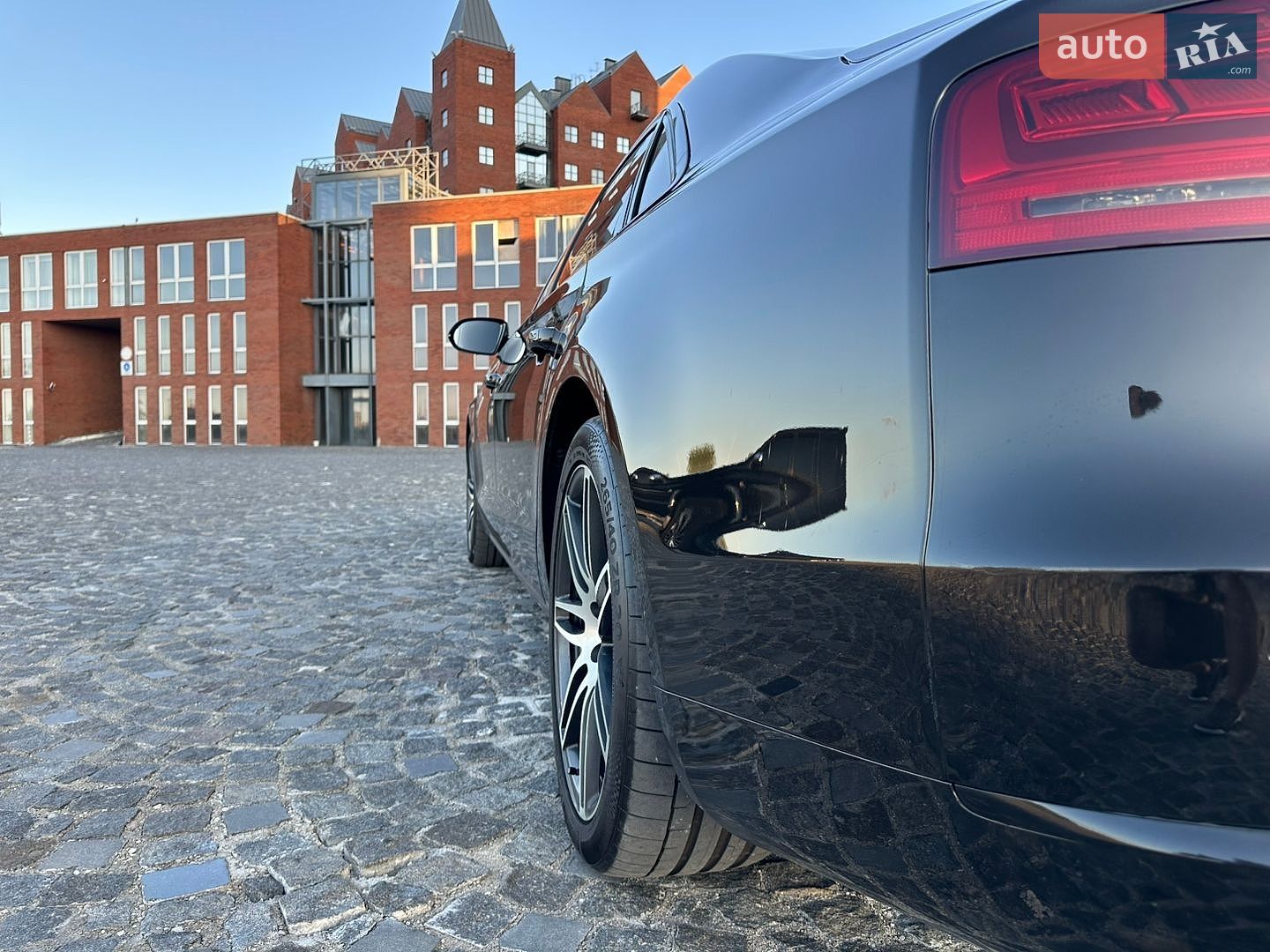 Audi A8 2013 VIN WAUZZZ4H8DN036901 фото оголошення 14 з 34
