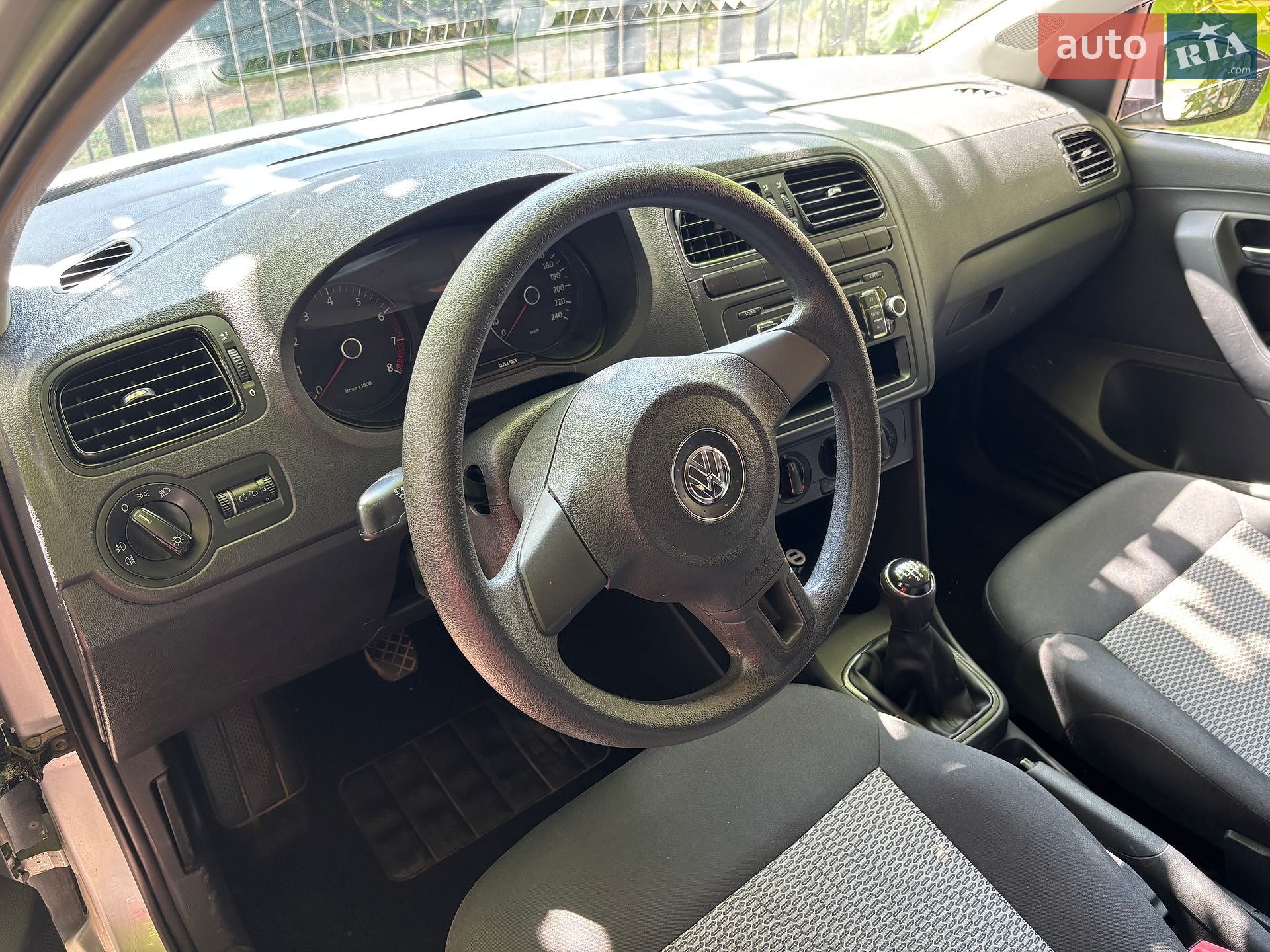 Volkswagen Polo 2012 VIN WVWZZZ6RZDY063953 фото оголошення 3 з 18