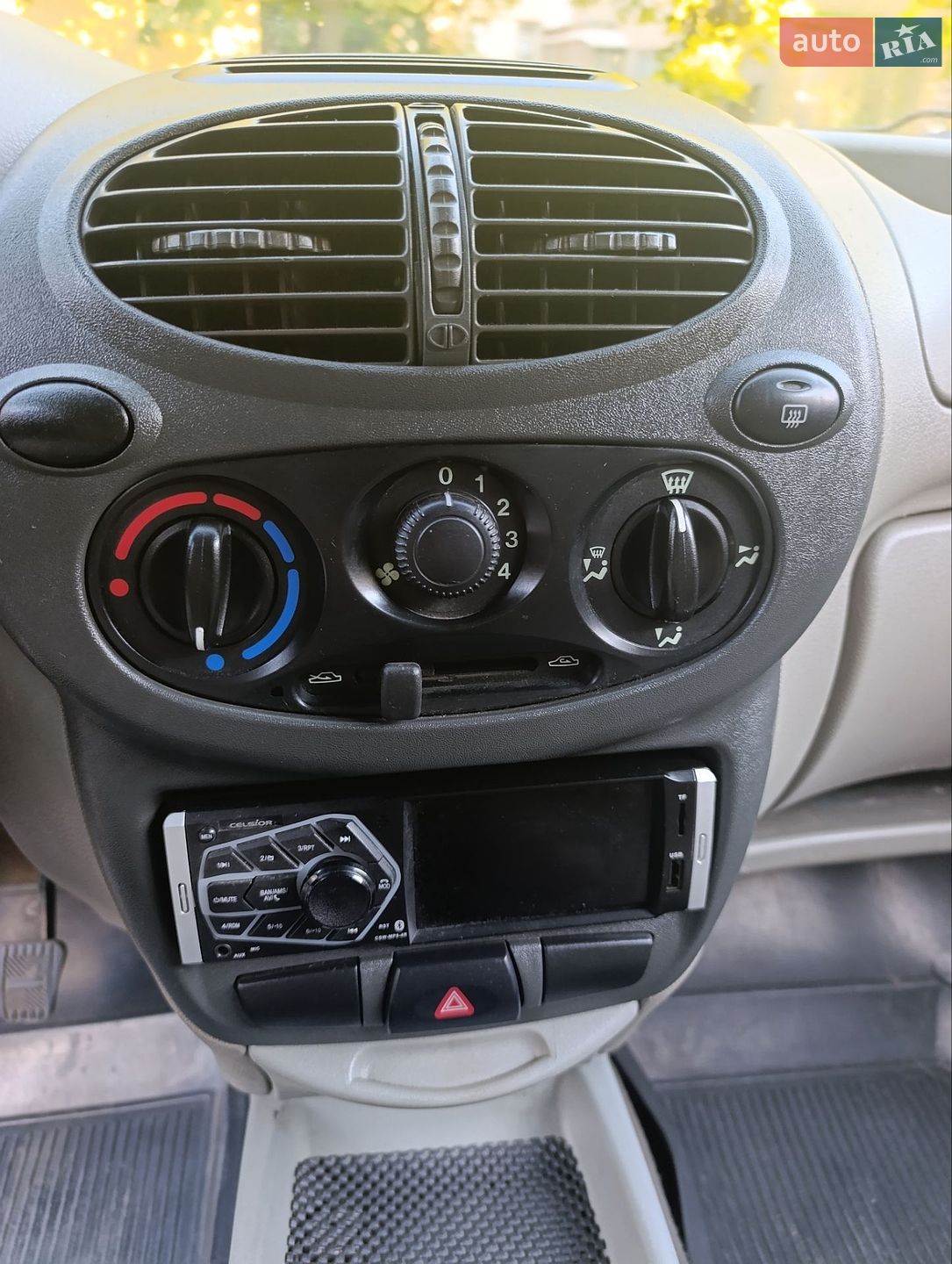 ВАЗ / Lada 1118 Калина 2006 VIN XTA11183060070693 фото оголошення 11 з 13
