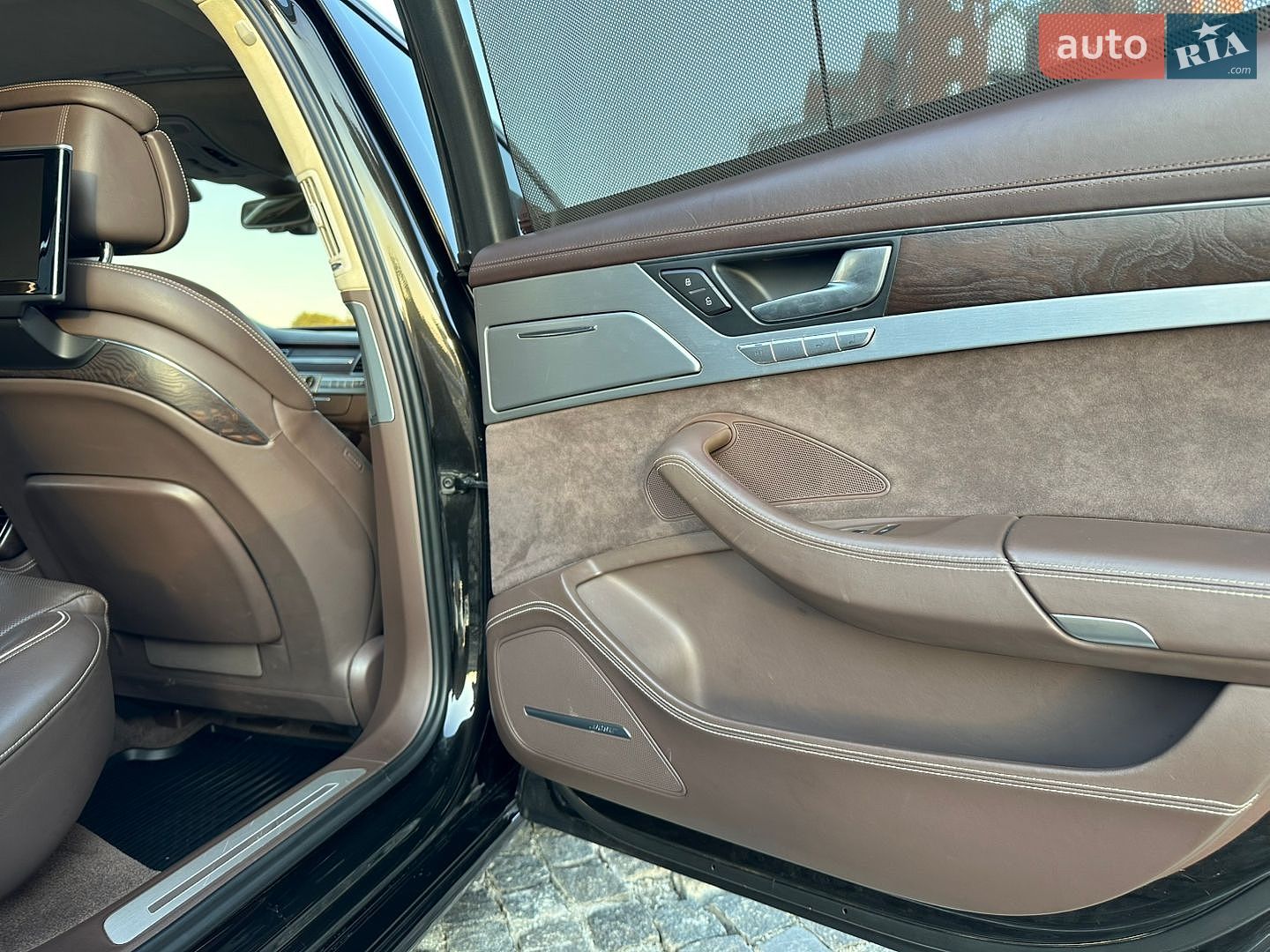 Audi A8 2013 VIN WAUZZZ4H8DN036901 фото оголошення 28 з 34
