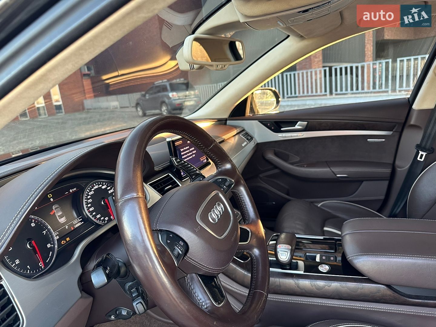 Audi A8 2013 VIN WAUZZZ4H8DN036901 фото оголошення 31 з 34