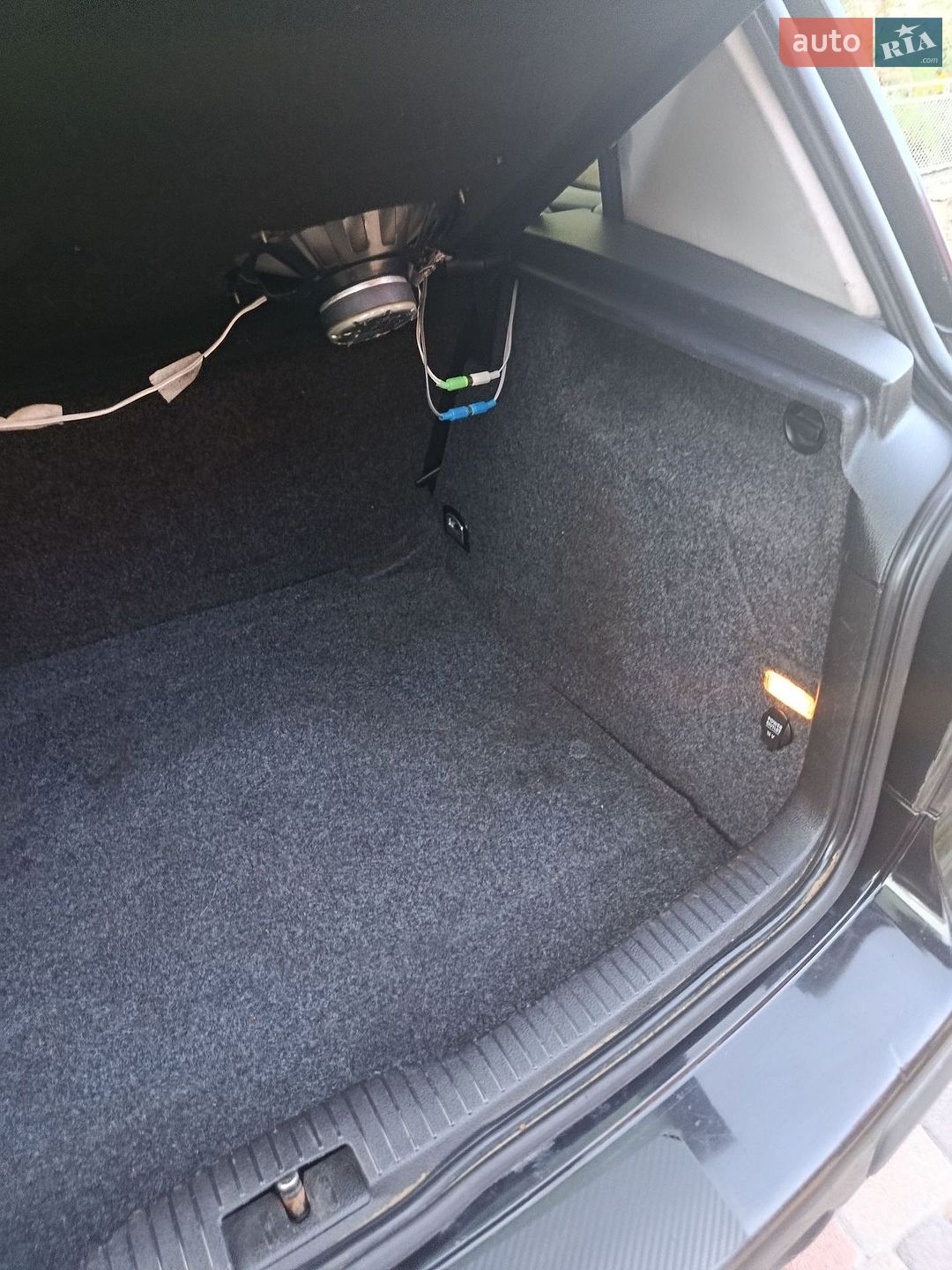 Volkswagen Golf 1998 VIN WVWZZZ1JZXB083256 фото оголошення 10 з 16