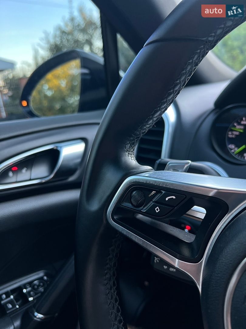Porsche Cayenne 2015 VIN WP1AE2A23FLA53573 фото оголошення 29 з 91