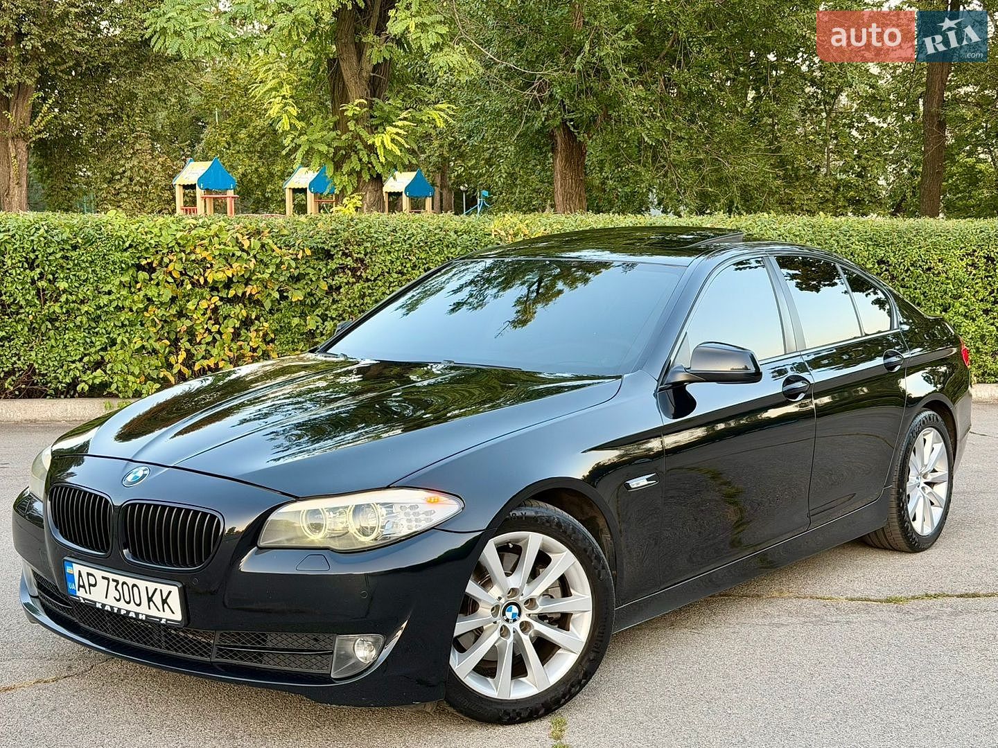 BMW 5 Series 2013 VIN WBAFW11020D264517 фото оголошення 3 з 22