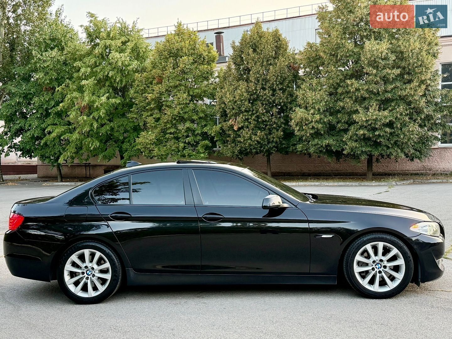 BMW 5 Series 2013 VIN WBAFW11020D264517 фото оголошення 6 з 22