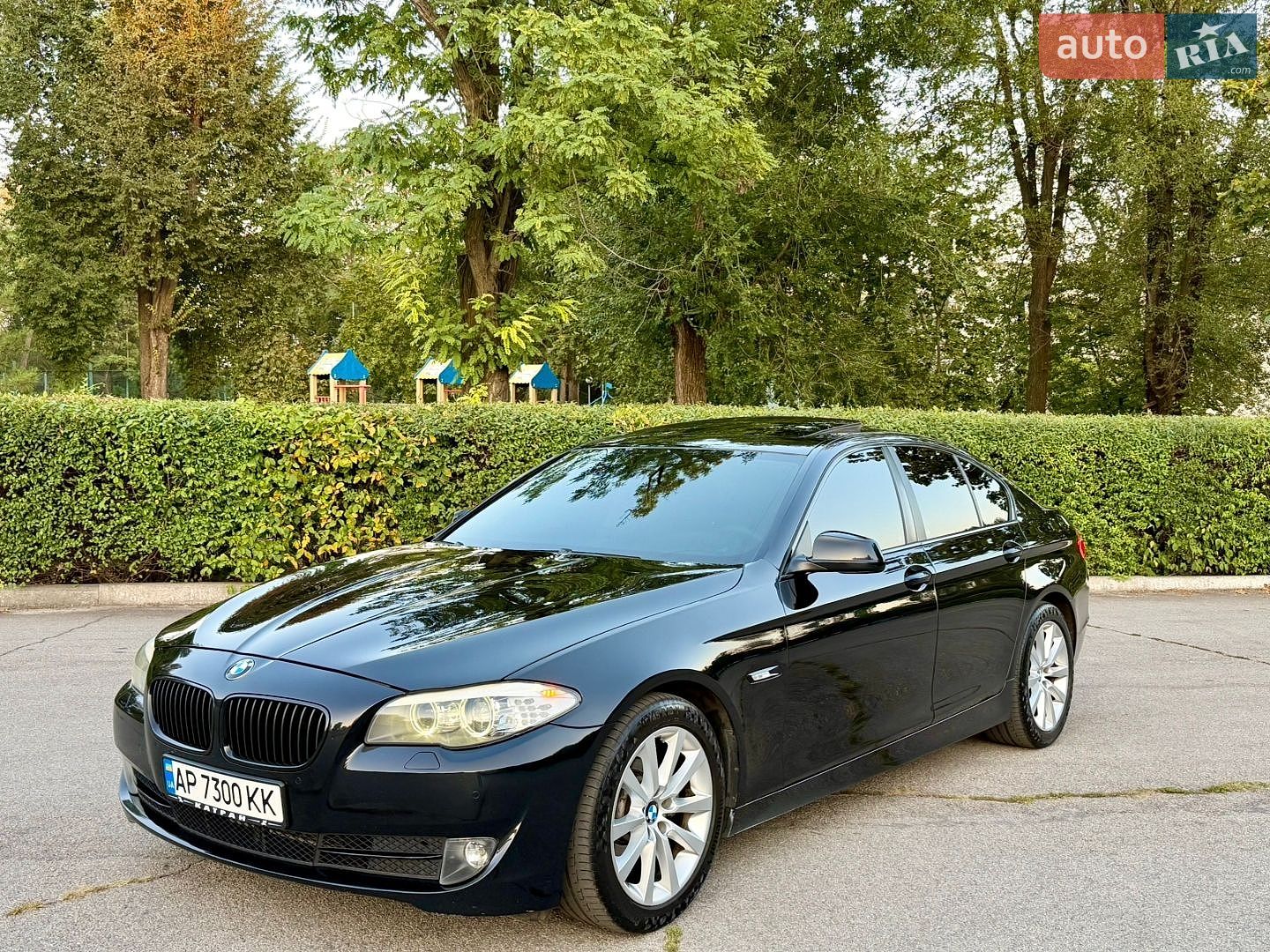 BMW 5 Series 2013 VIN WBAFW11020D264517 фото оголошення 4 з 22