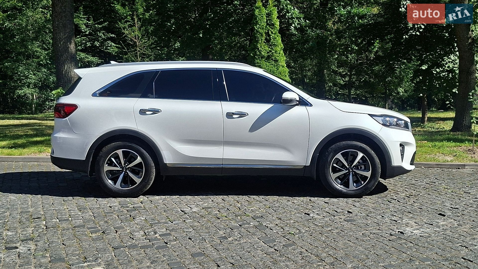 Kia Sorento 2018 VIN KNAPG81BDKA533419 фото оголошення 10 з 118