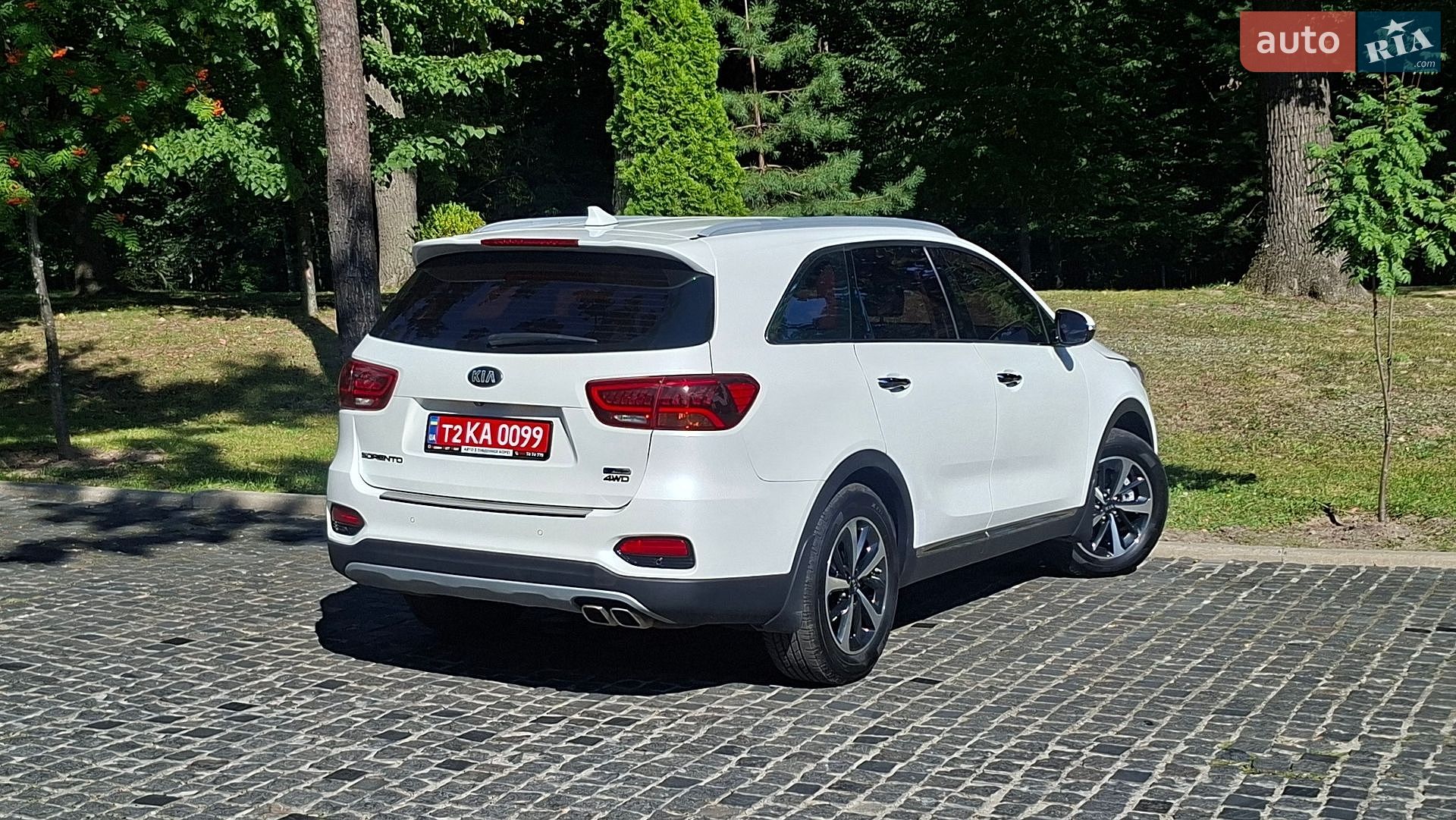 Kia Sorento 2018 VIN KNAPG81BDKA533419 фото оголошення 19 з 118