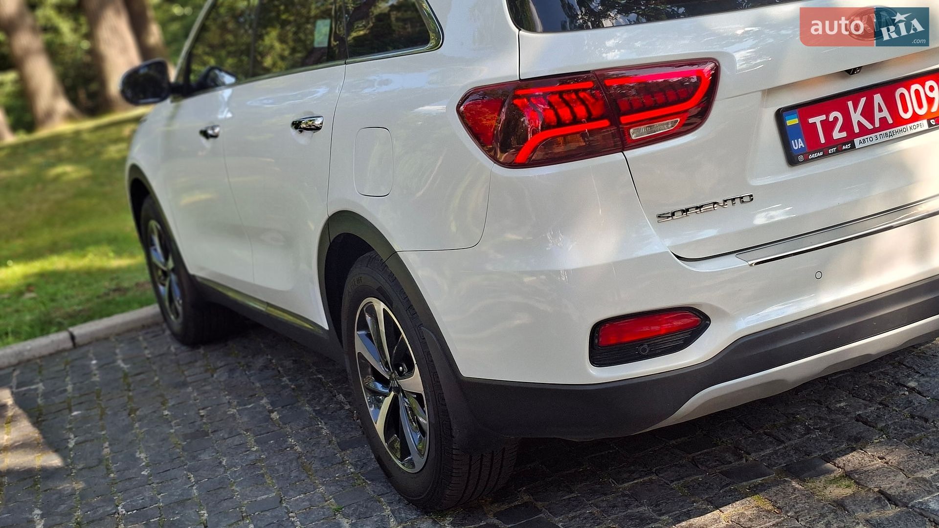 Kia Sorento 2018 VIN KNAPG81BDKA533419 фото оголошення 21 з 118