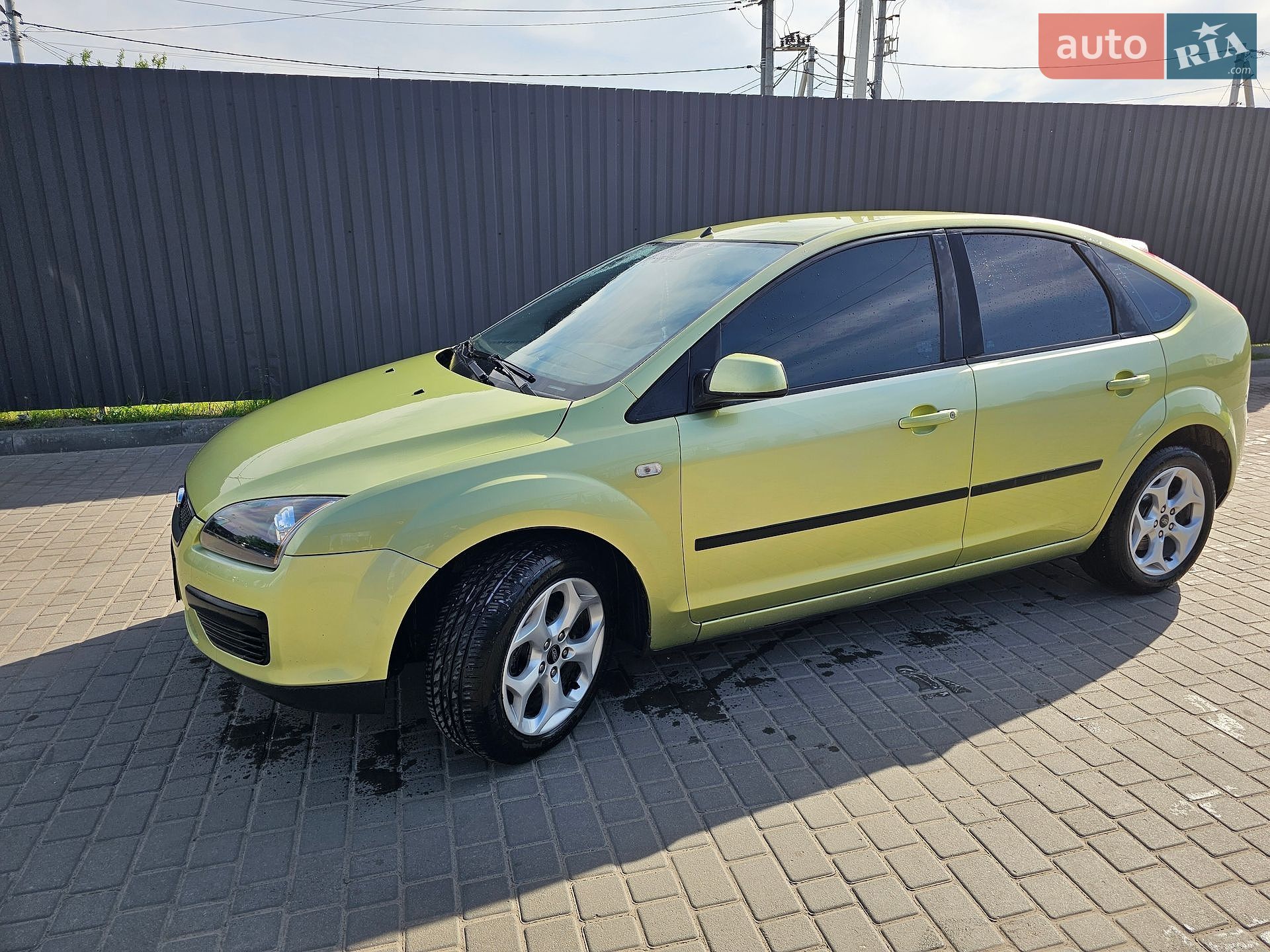 Ford Focus 2006 VIN WF05XXGCD56A61776 фото оголошення 2 з 8