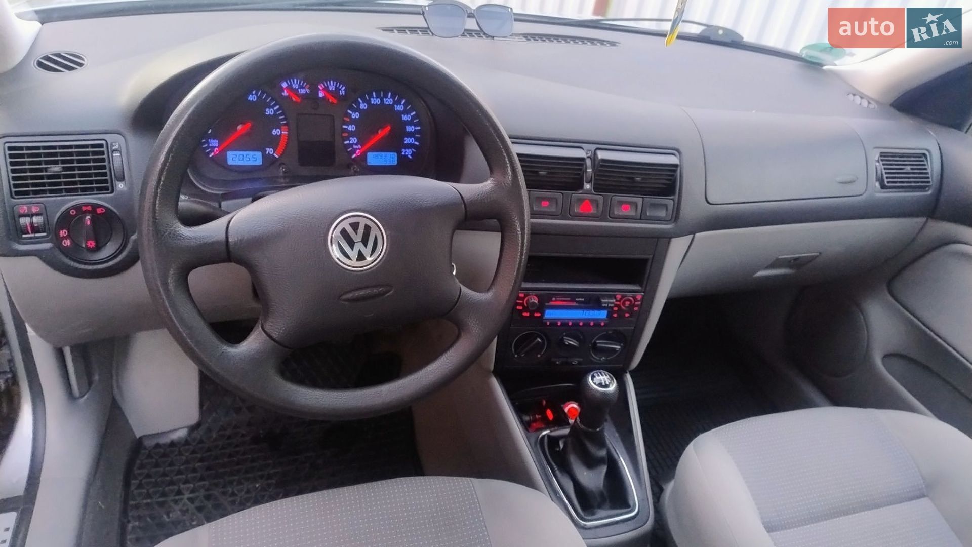 Volkswagen Golf 2002 VIN WVWZZZ1JZ2W624877 фото оголошення 2 з 12