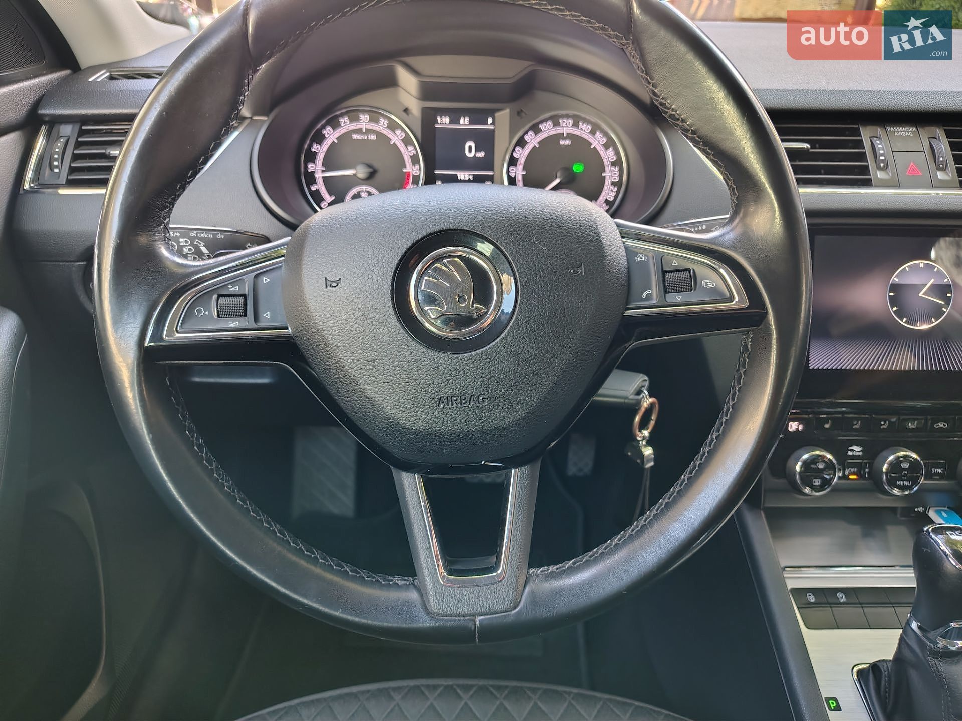 Skoda Octavia 2017 VIN TMBJJ7NE2J0222880 фото оголошення 15 з 21