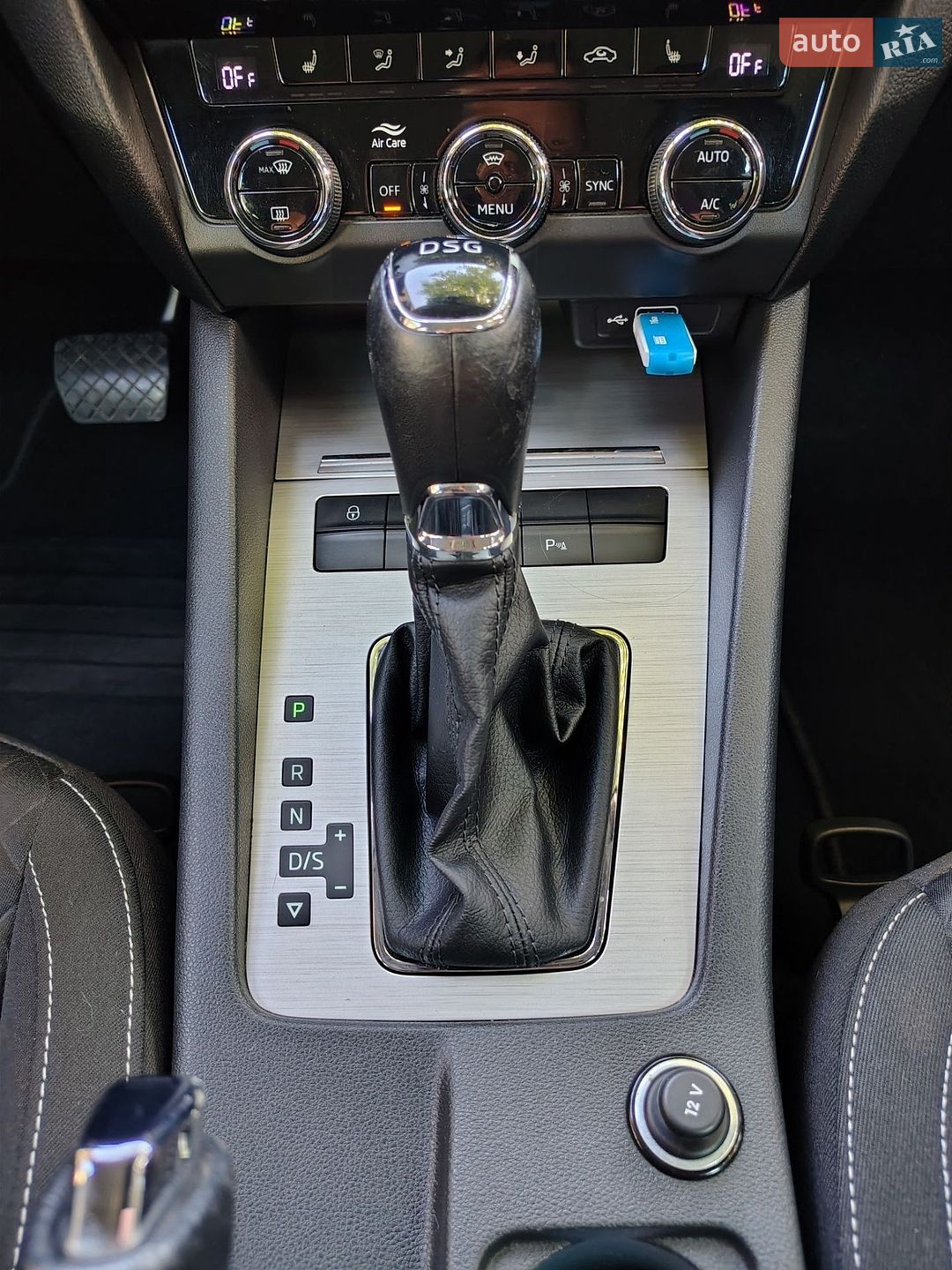 Skoda Octavia 2017 VIN TMBJJ7NE2J0222880 фото оголошення 16 з 21