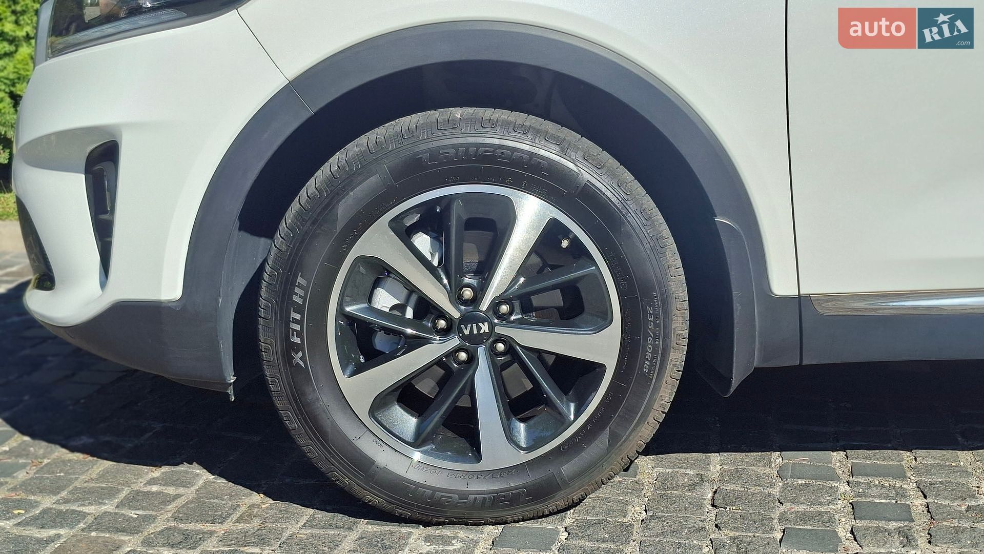 Kia Sorento 2018 VIN KNAPG81BDKA533419 фото оголошення 24 з 118
