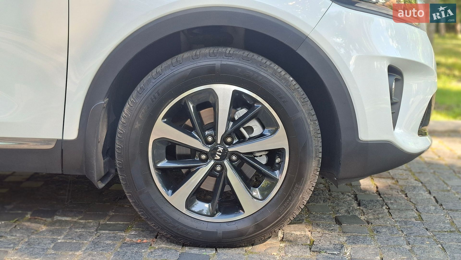 Kia Sorento 2018 VIN KNAPG81BDKA533419 фото оголошення 26 з 118