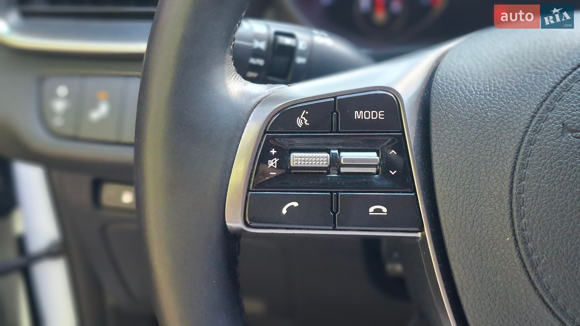 Kia Sorento 2018 VIN KNAPG81BDKA533419 фото оголошення 43 з 118