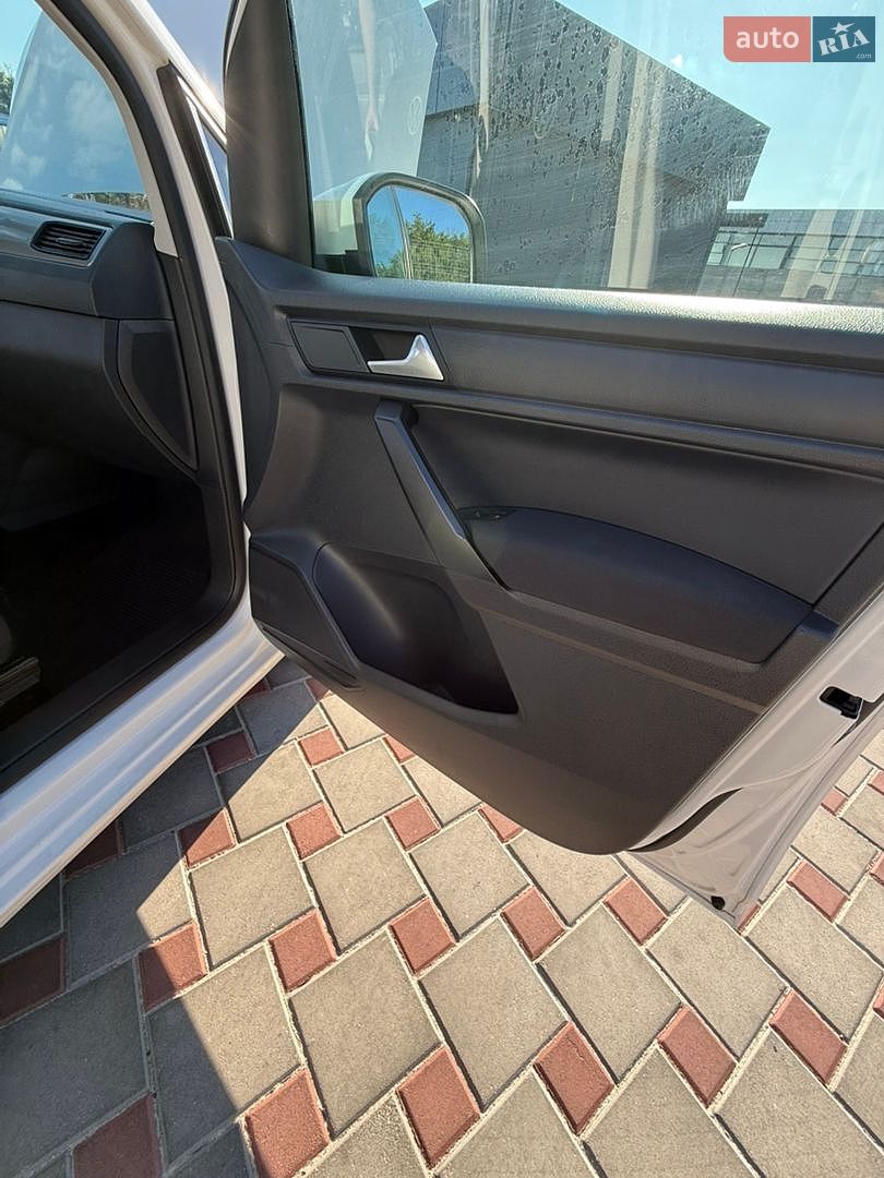 Volkswagen Caddy 2016 VIN WV2ZZZ2KZGX141866 фото оголошення 12 з 25