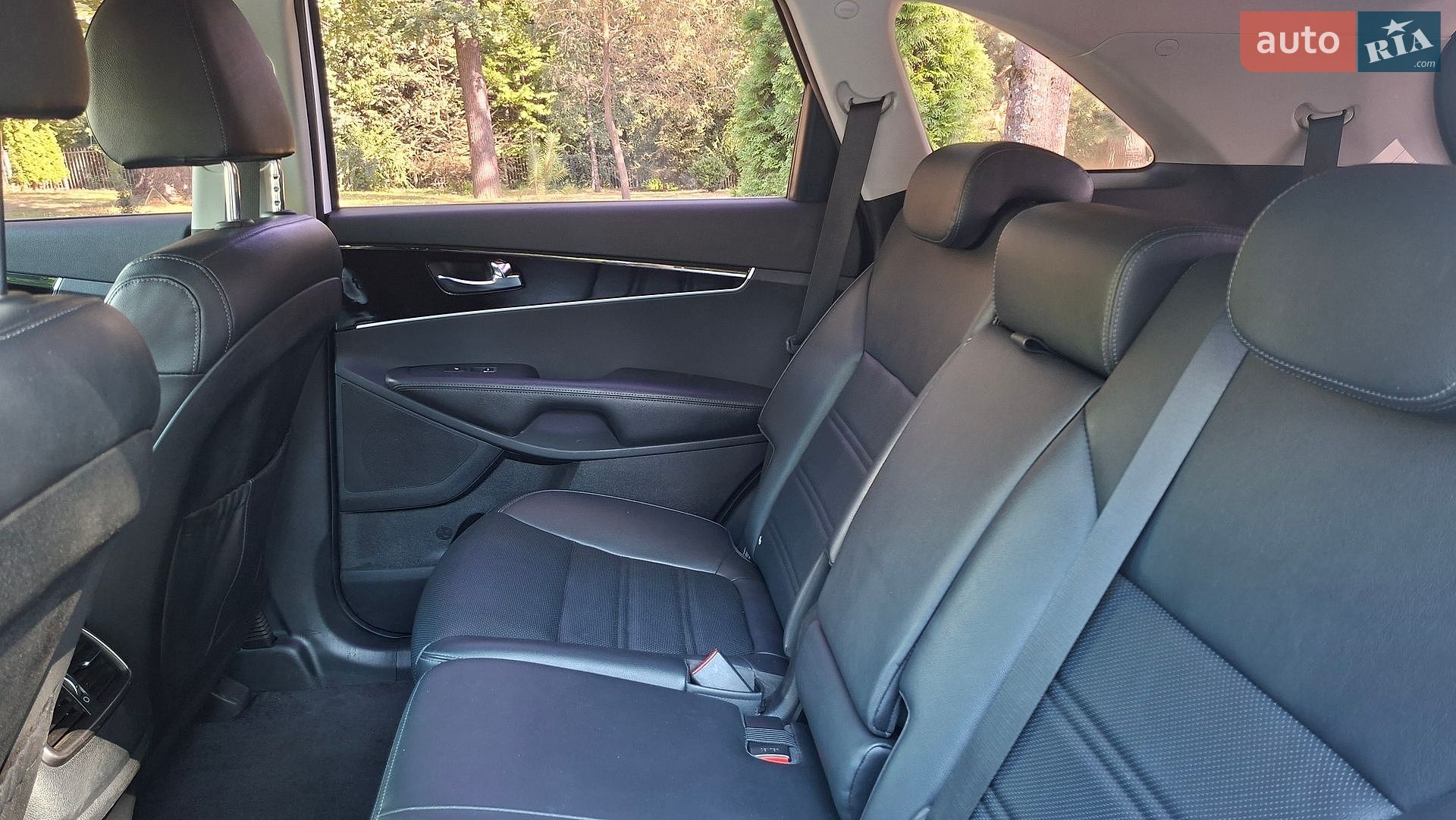 Kia Sorento 2018 VIN KNAPG81BDKA533419 фото оголошення 65 з 118