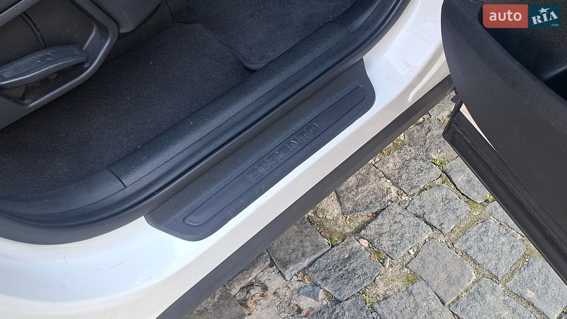 Kia Sorento 2018 VIN KNAPG81BDKA533419 фото оголошення 70 з 118