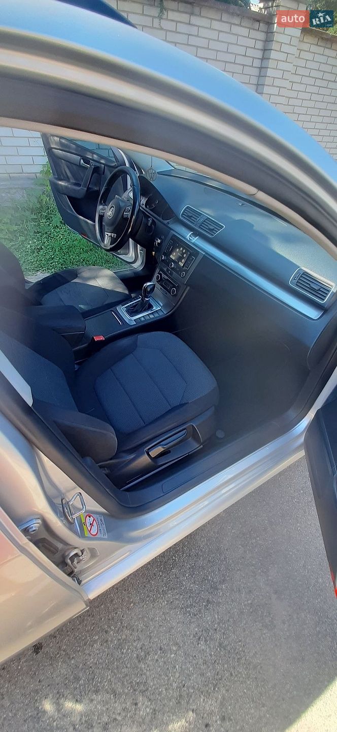 Volkswagen Passat 2011 VIN WVWZZZ3CZBE395338 фото оголошення 14 з 19