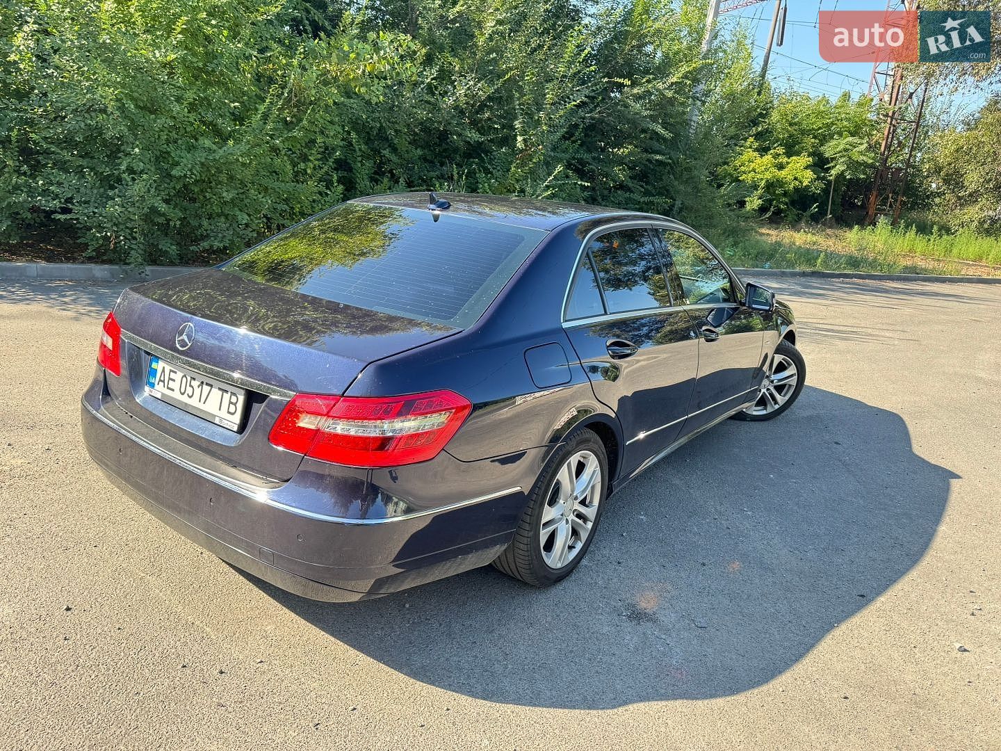 Mercedes-Benz E-Class 2010 VIN WDD2120051A353946 фото оголошення 4 з 9