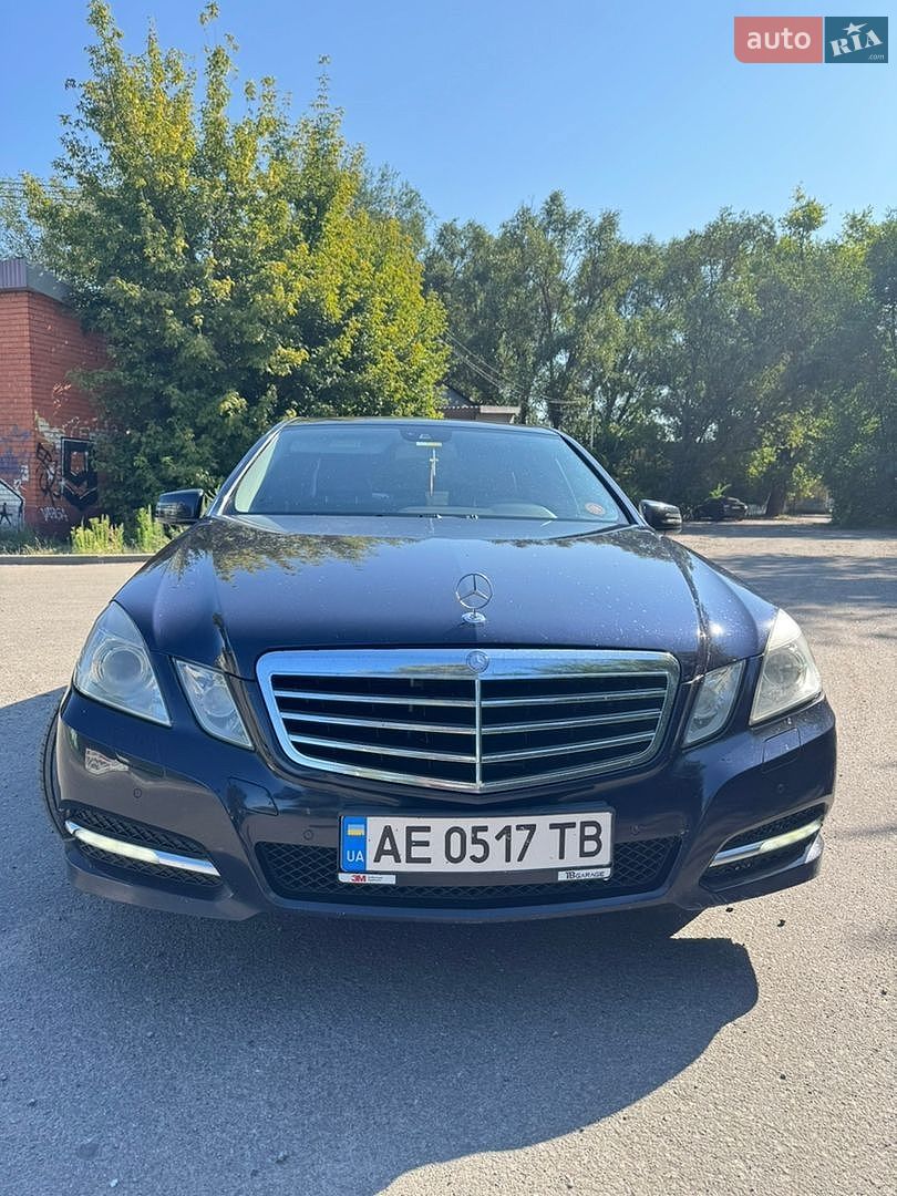 Mercedes-Benz E-Class 2010 VIN WDD2120051A353946 фото оголошення 7 з 9