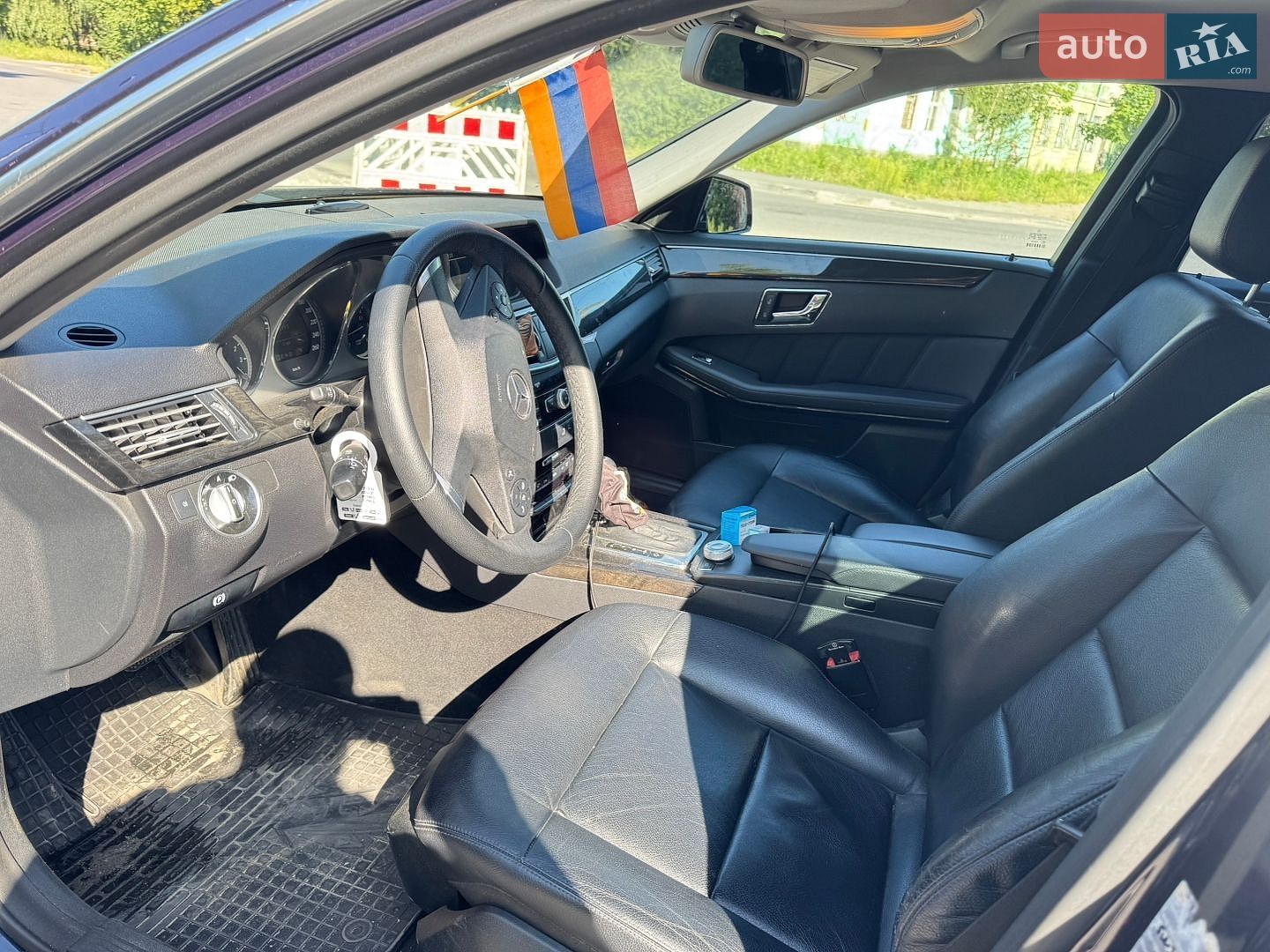 Mercedes-Benz E-Class 2010 VIN WDD2120051A353946 фото оголошення 8 з 9