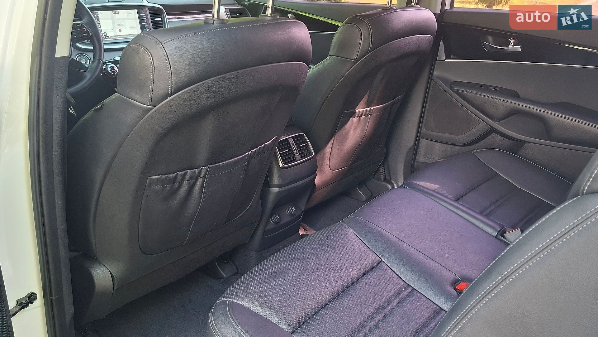 Kia Sorento 2018 VIN KNAPG81BDKA533419 фото оголошення 71 з 118