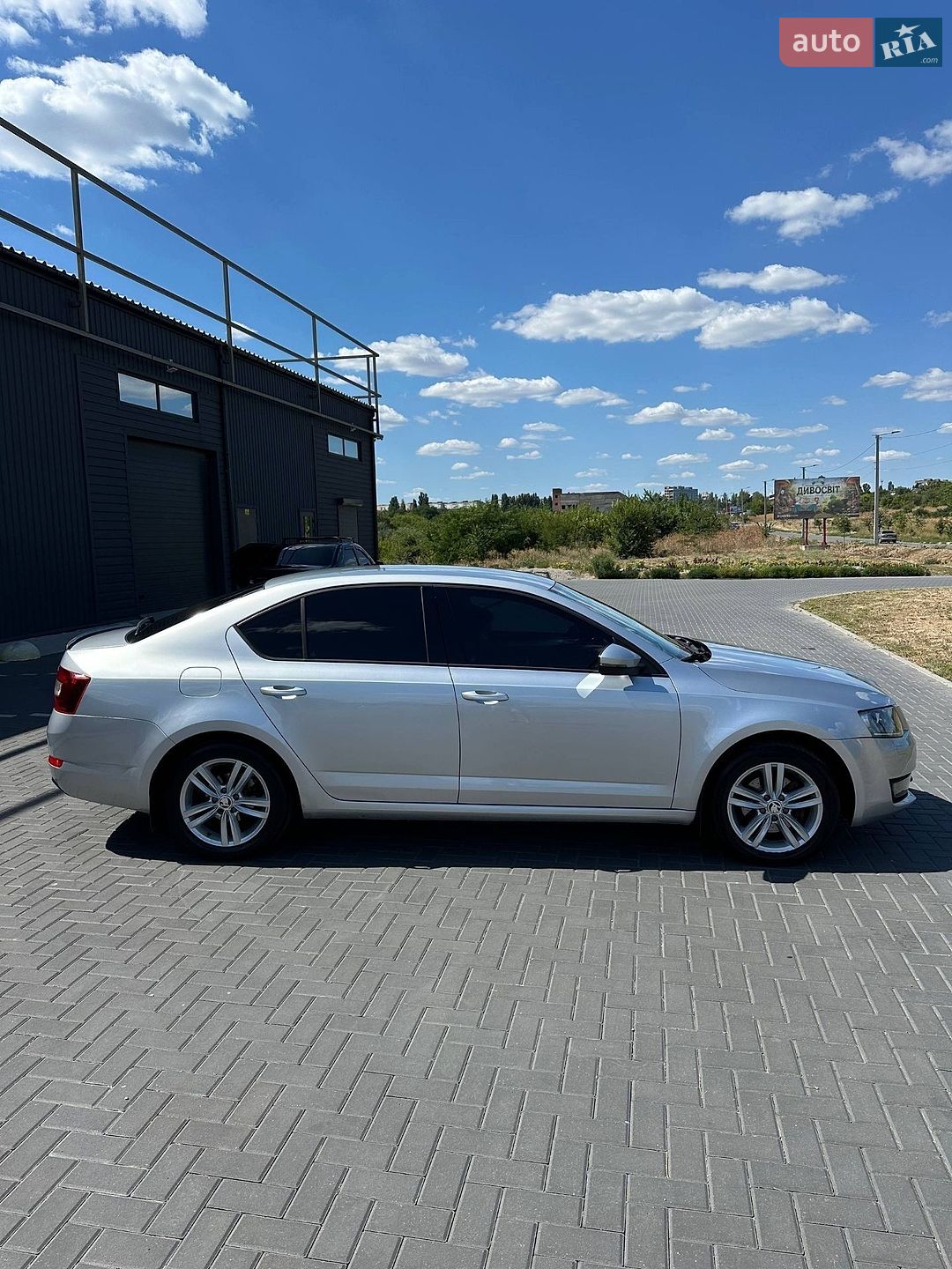 Skoda Octavia 2014 VIN TMBAJ4NE8EB008162 фото оголошення 6 з 30