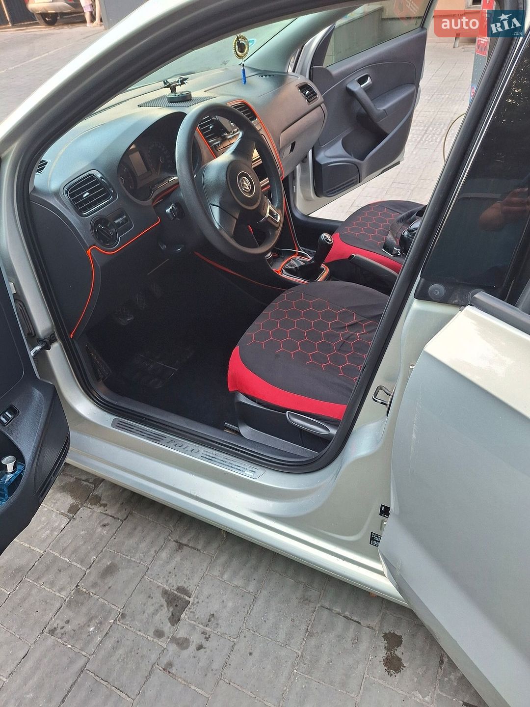 Volkswagen Polo 2012 VIN XW8ZZZ61ZCG053305 фото оголошення 17 з 25