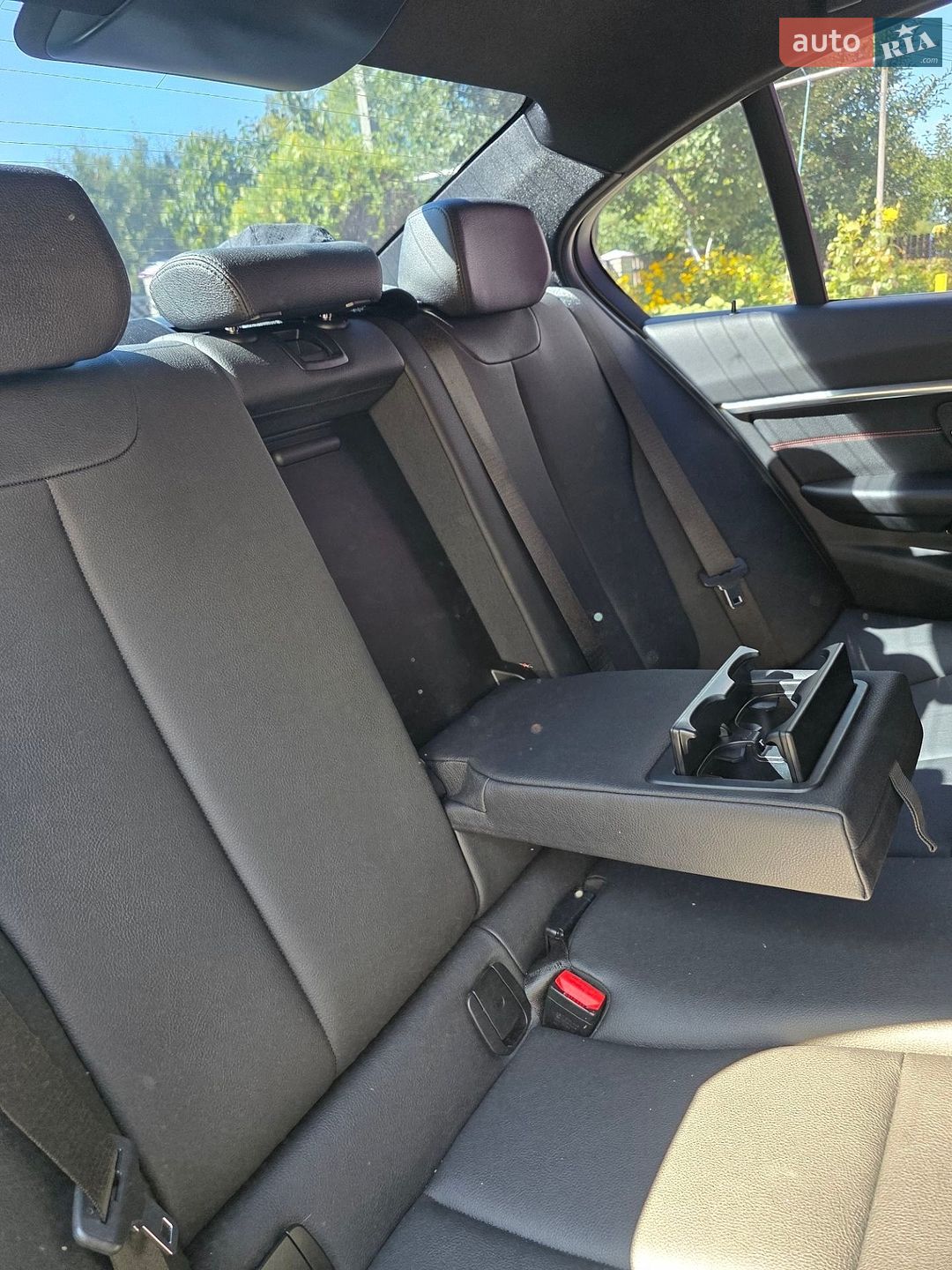 BMW 3 Series 2018 VIN WBA8E1C56JA756751 фото оголошення 16 з 19