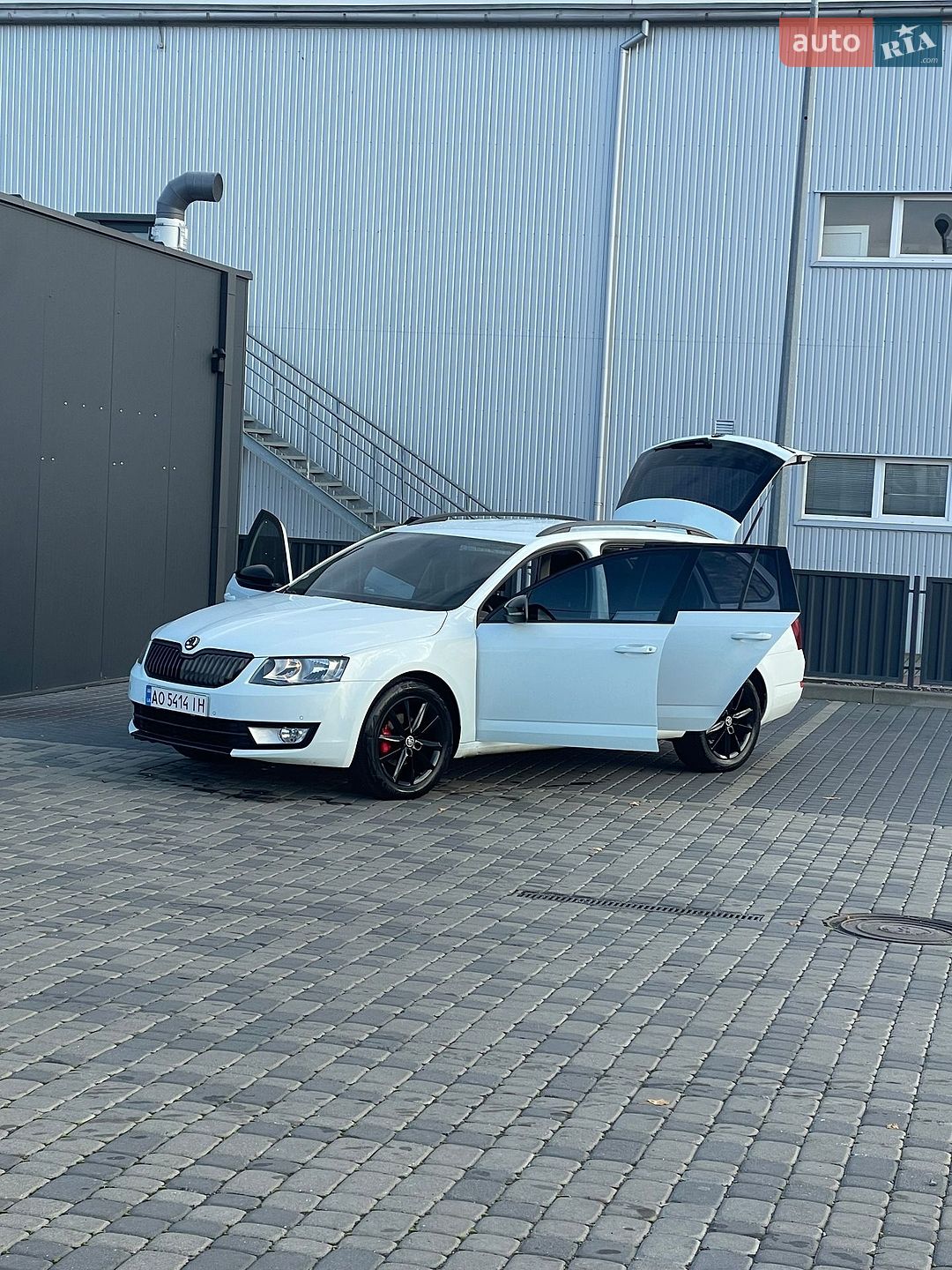 Skoda Octavia 2014 VIN TMBJG7NE0F0112500 фото оголошення 6 з 9