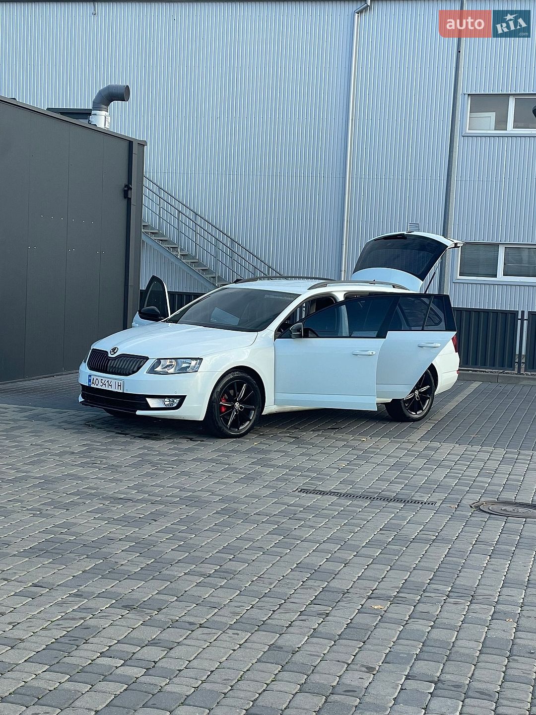 Skoda Octavia 2014 VIN TMBJG7NE0F0112500 фото оголошення 7 з 9
