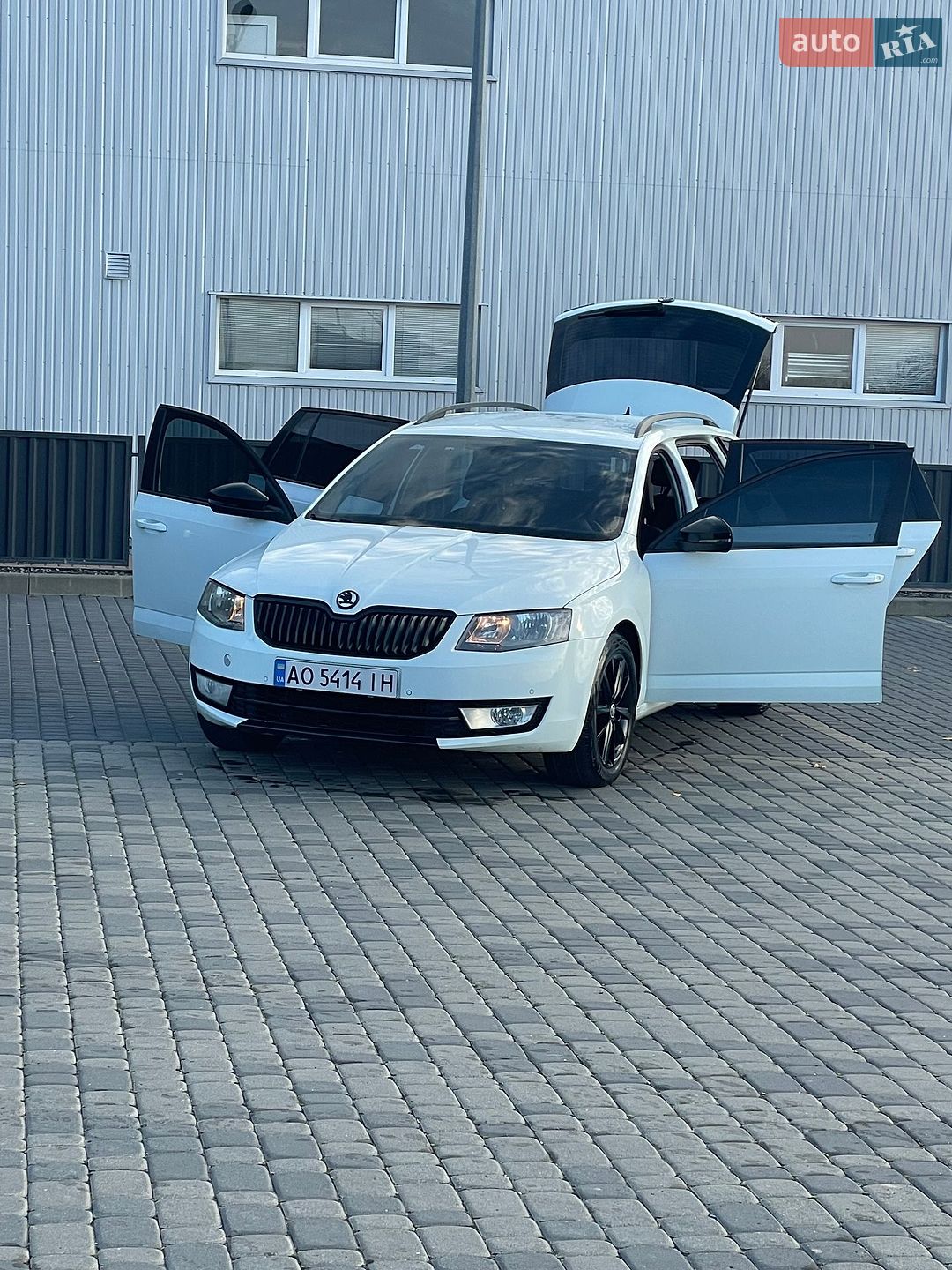 Skoda Octavia 2014 VIN TMBJG7NE0F0112500 фото оголошення 9 з 9