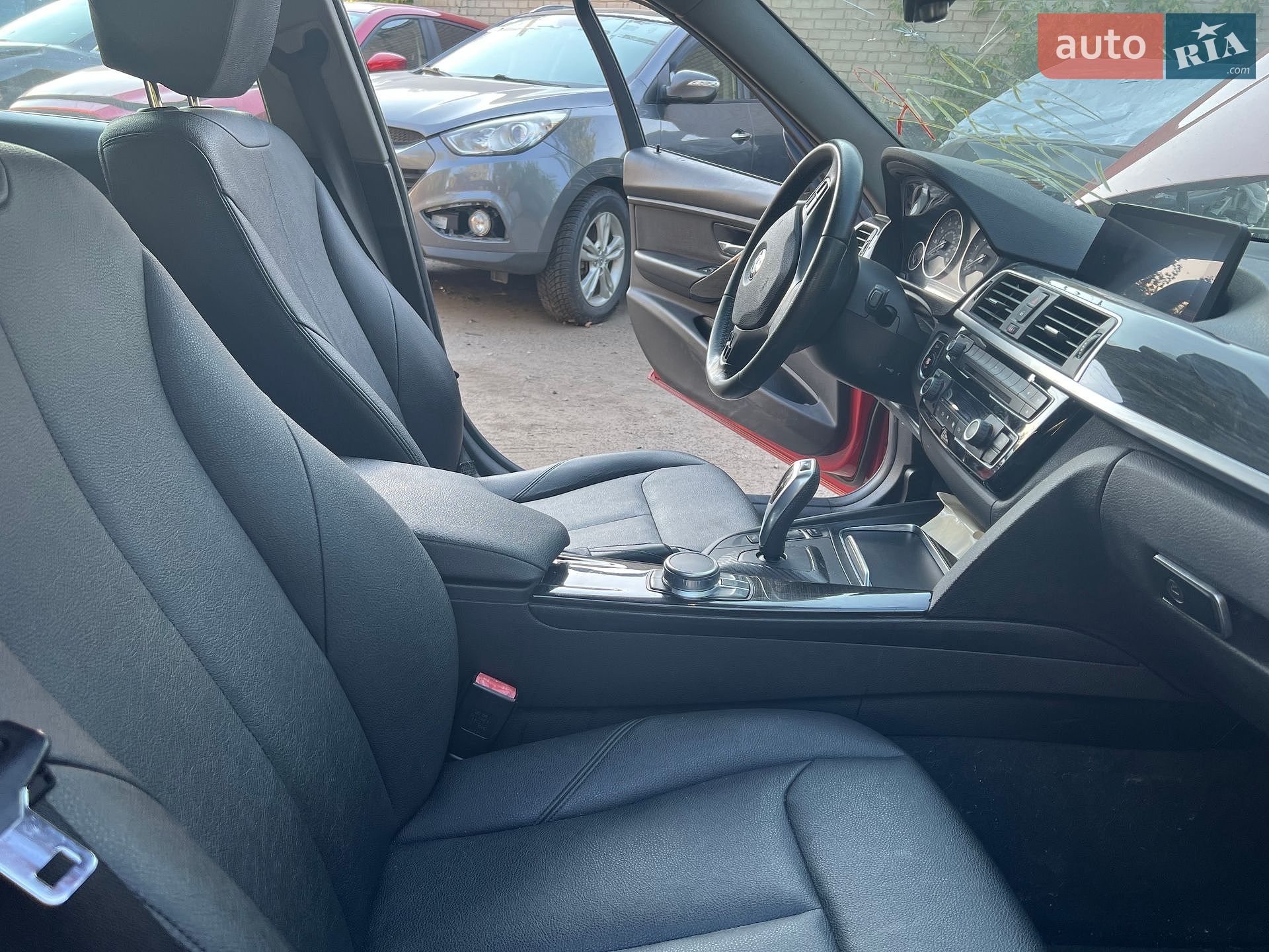 BMW 3 Series 2017 VIN WBA8A3C30HK692345 фото оголошення 28 з 46