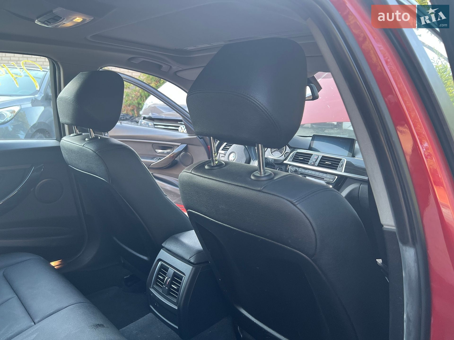 BMW 3 Series 2017 VIN WBA8A3C30HK692345 фото оголошення 30 з 46
